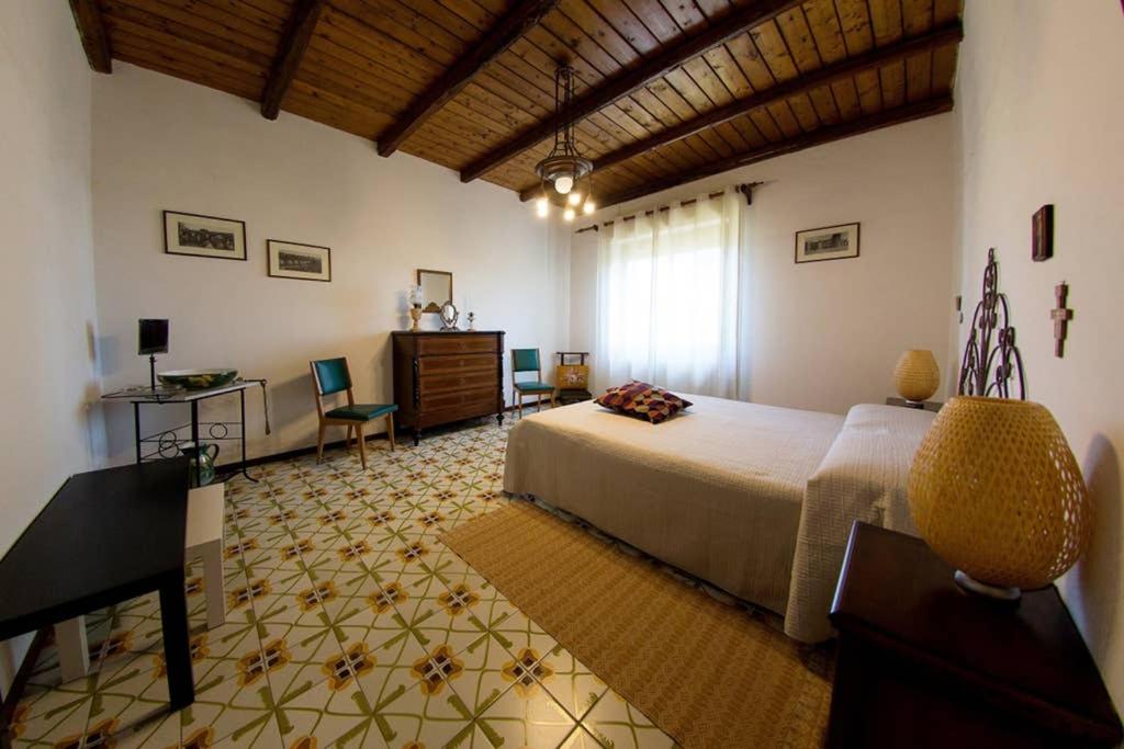 Villa photo 1