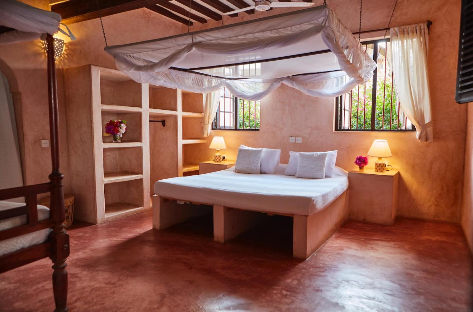 Double Room with Extra Bed - Photo 1