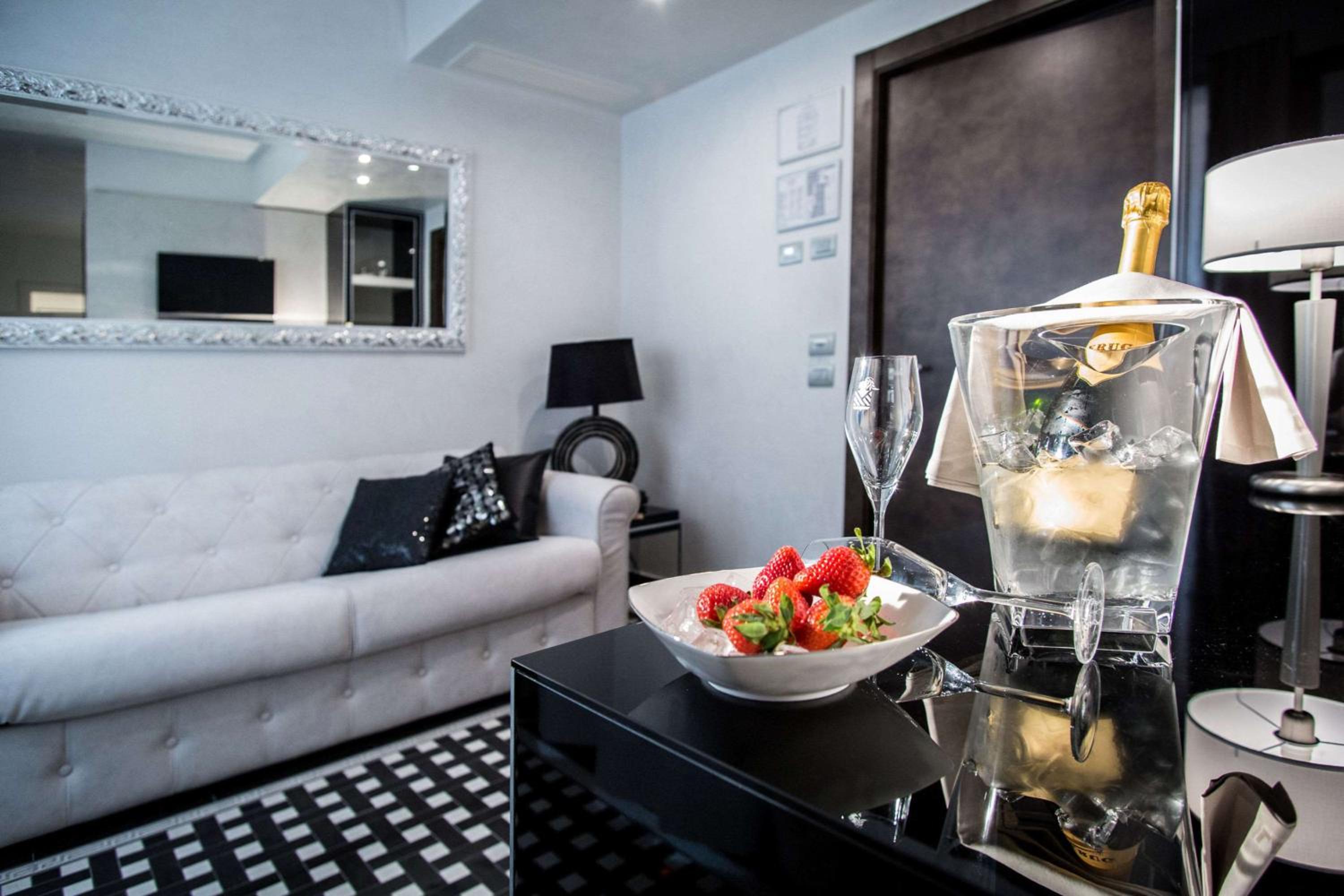 Junior Suite - Photo 6