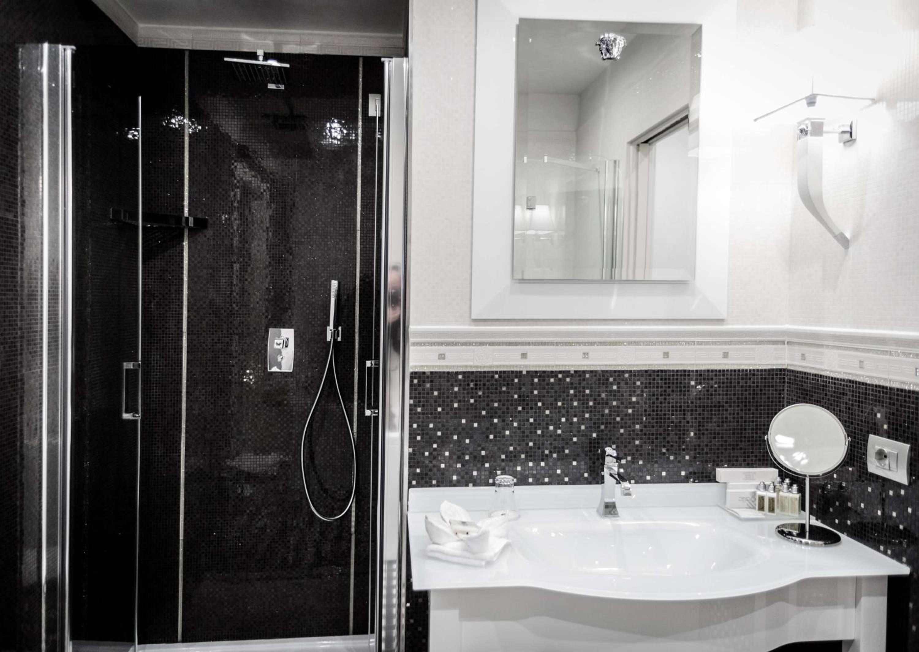 Junior Suite - Photo 10
