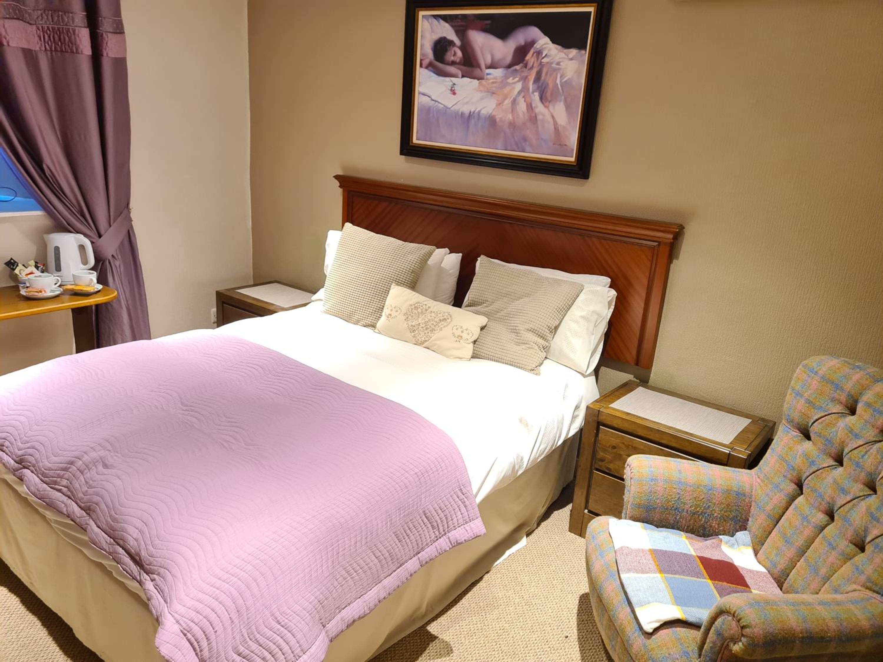 Budget Double Room - Photo 3
