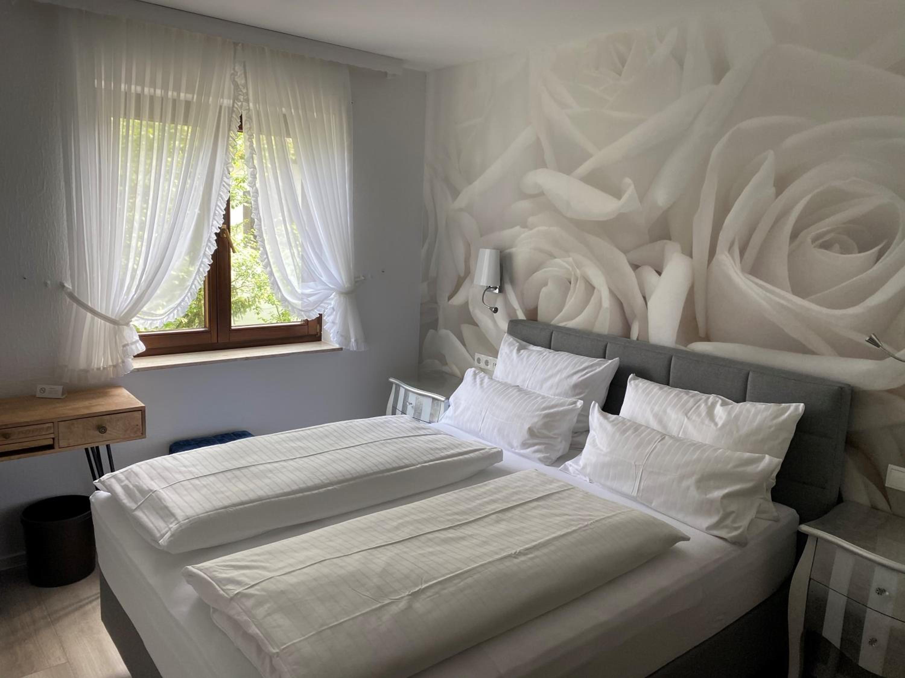 Standard Double Room - Main Building, photo 7