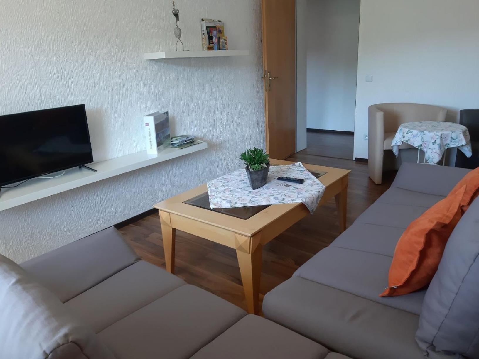 Apartment with Balcony - Photo 12