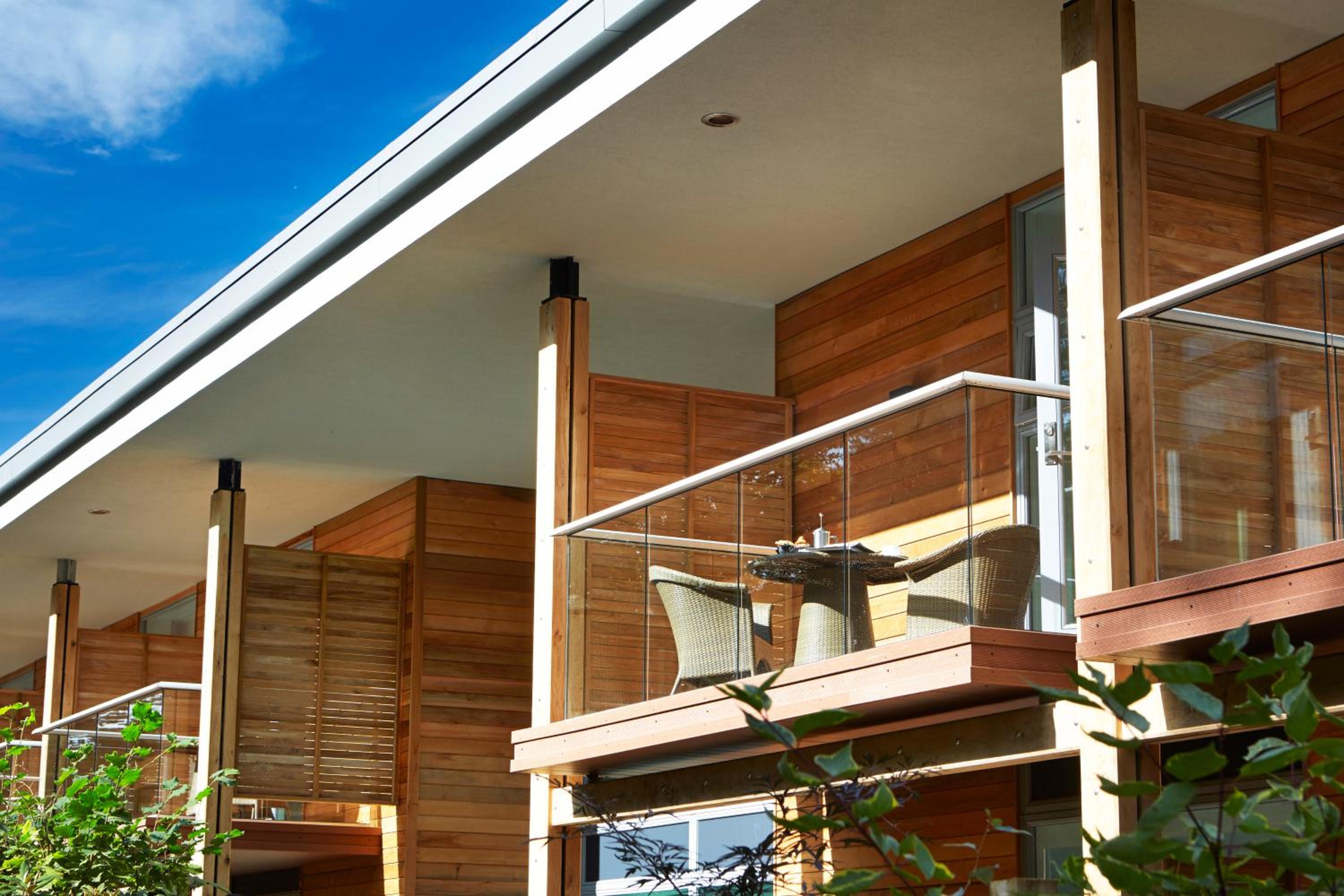 Luxury Garden Suite - Photo 10