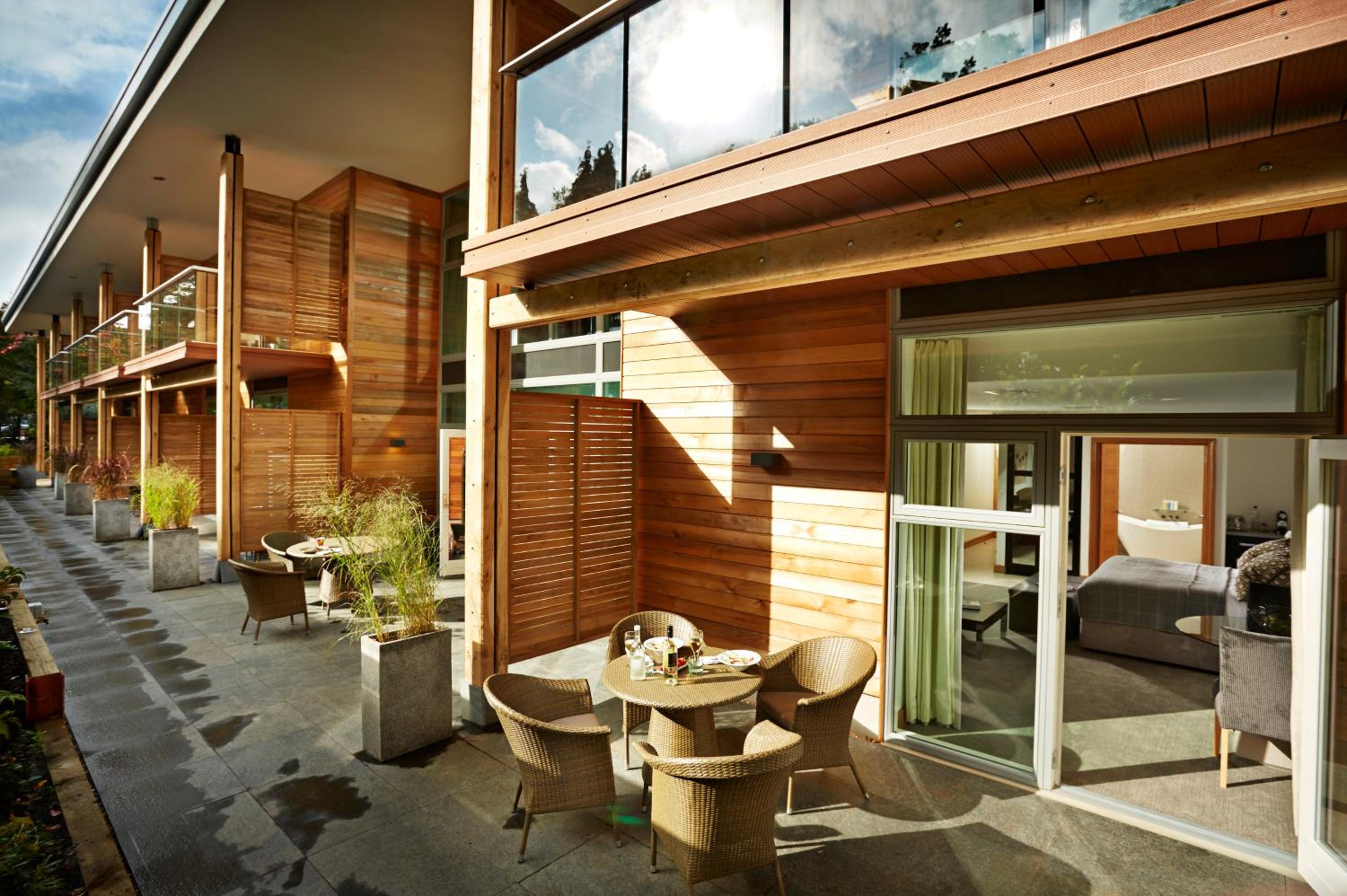 Luxury Garden Suite - Photo 7