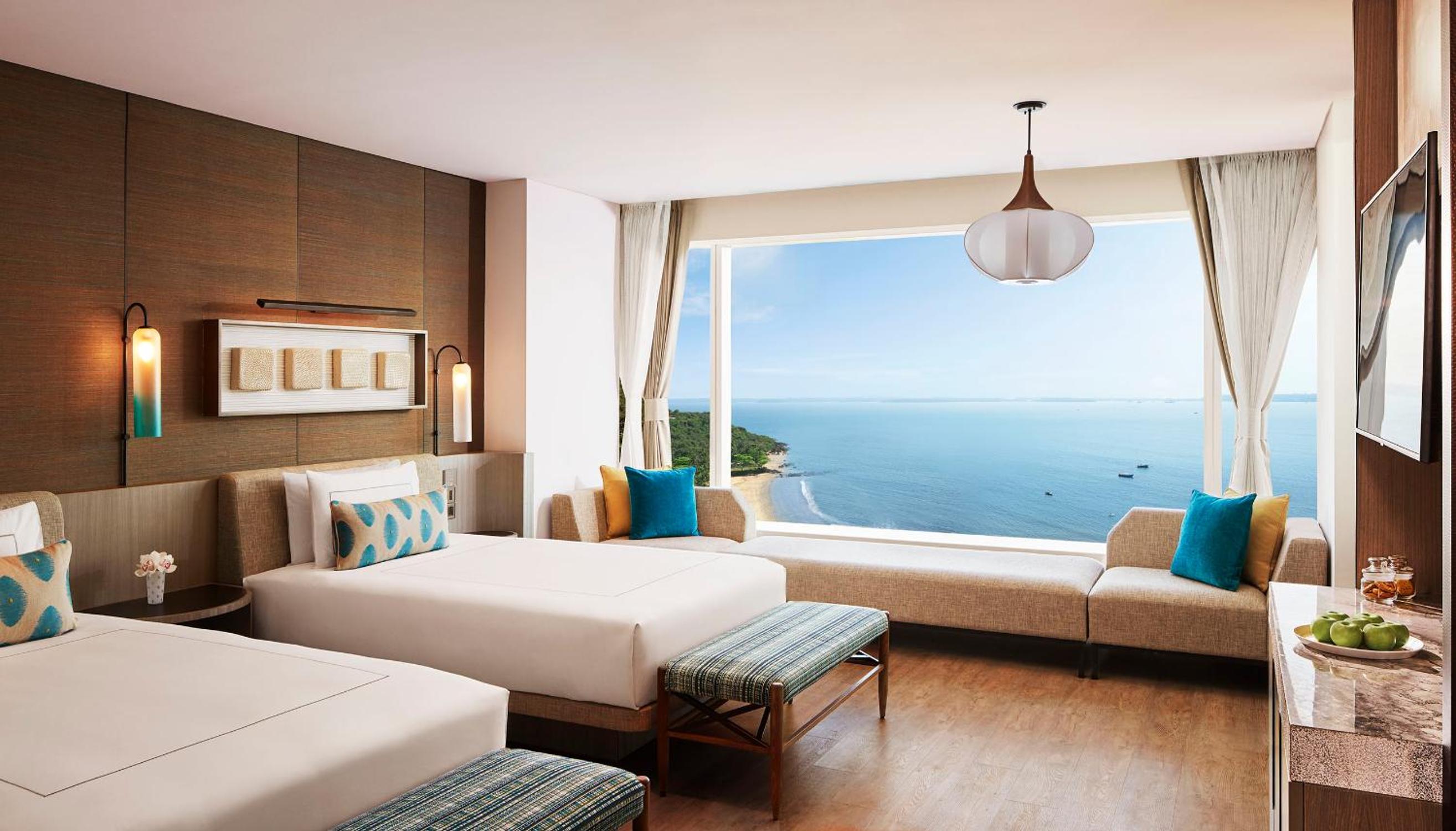 Deluxe Sea View Room Twin Bed