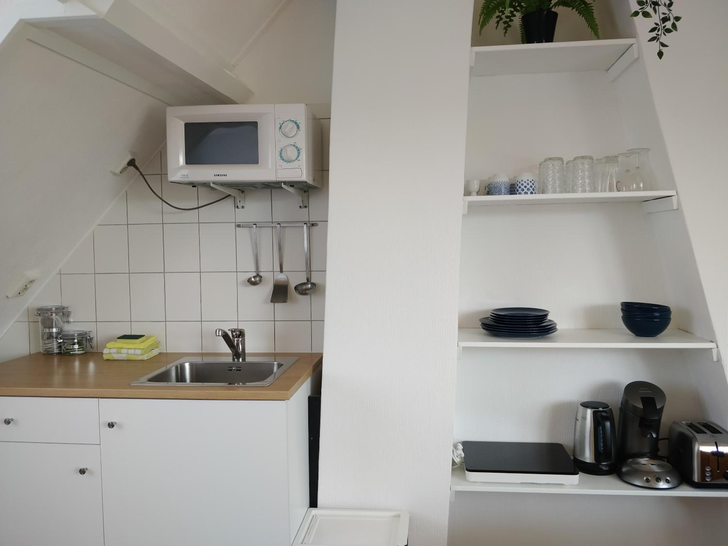 Studio Apartment photo 2
