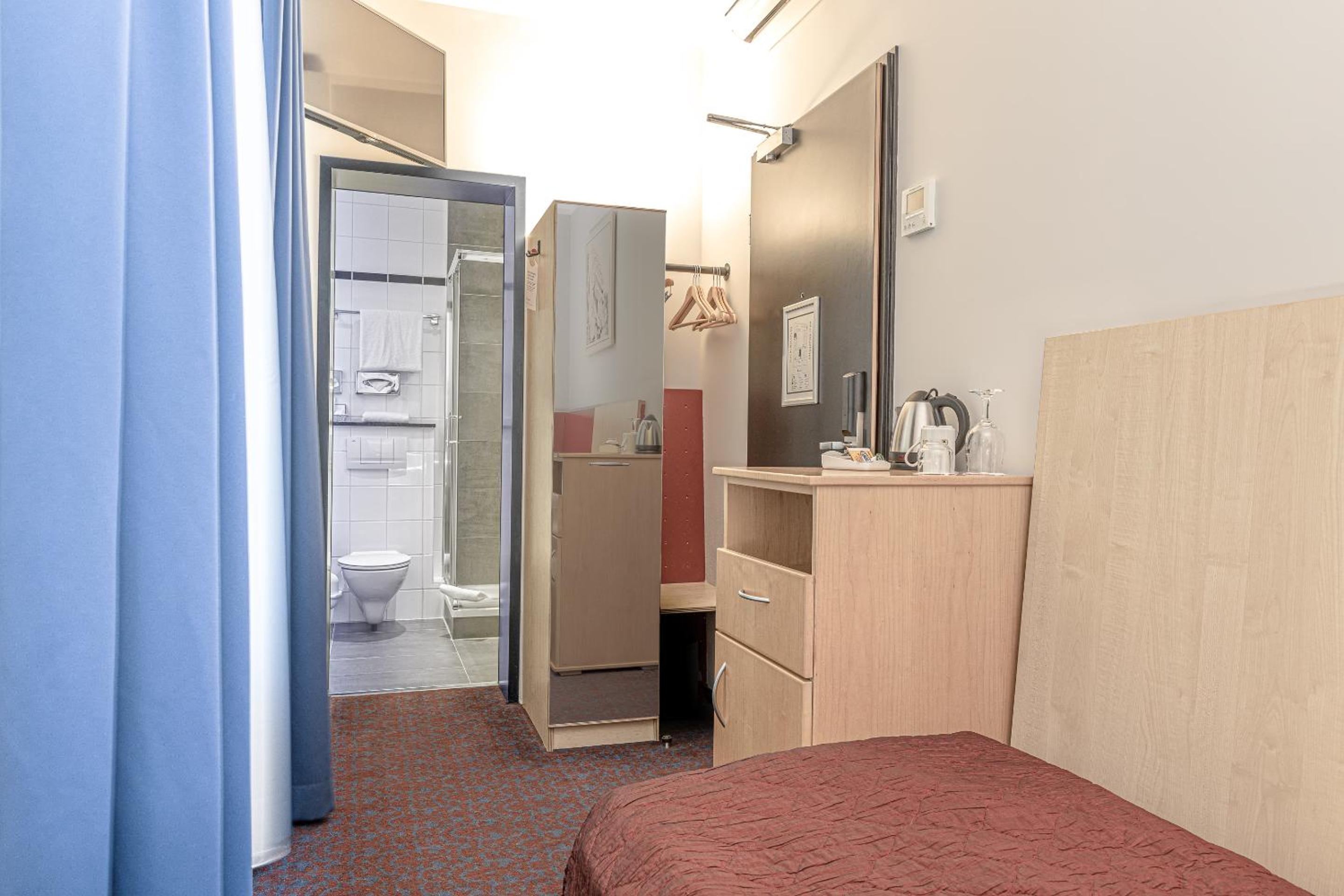 Single Room