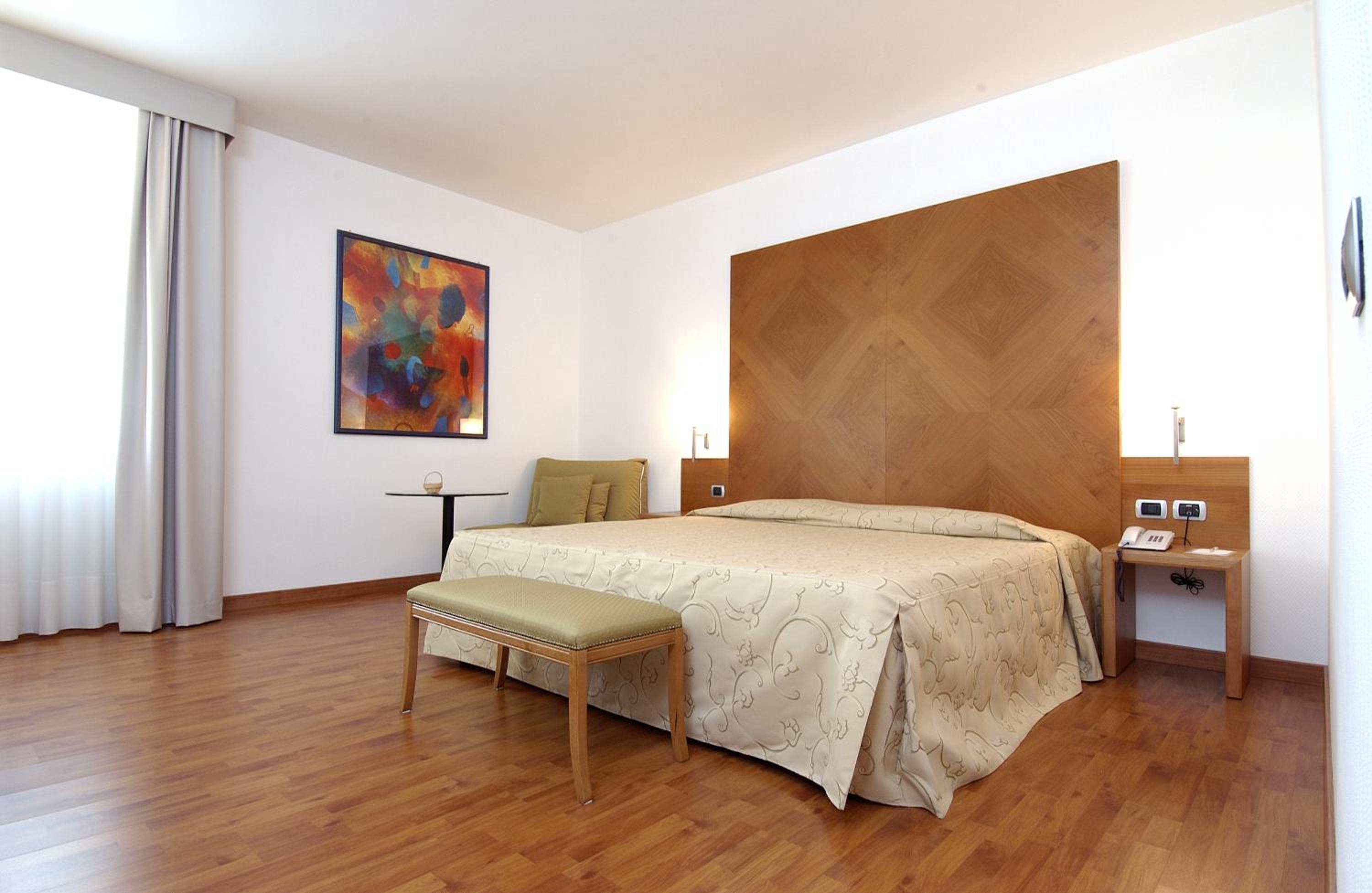 Double Room - Photo 4