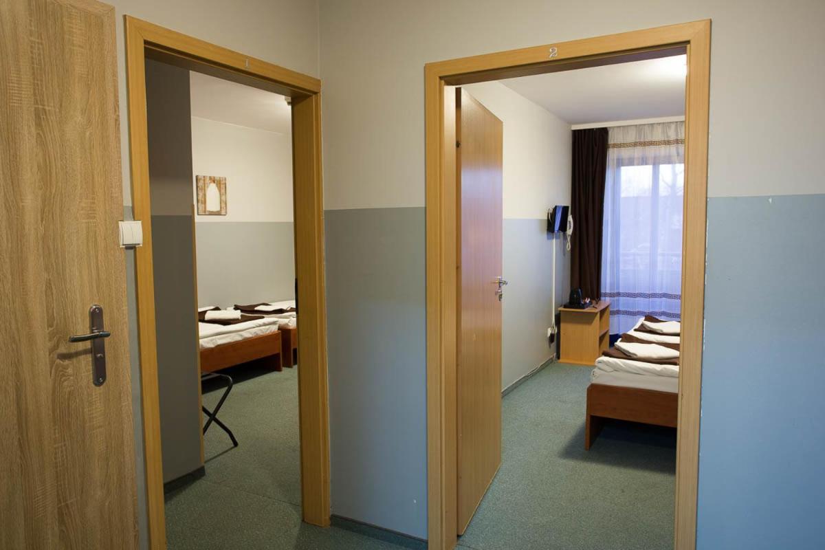 Suite - Photo 1