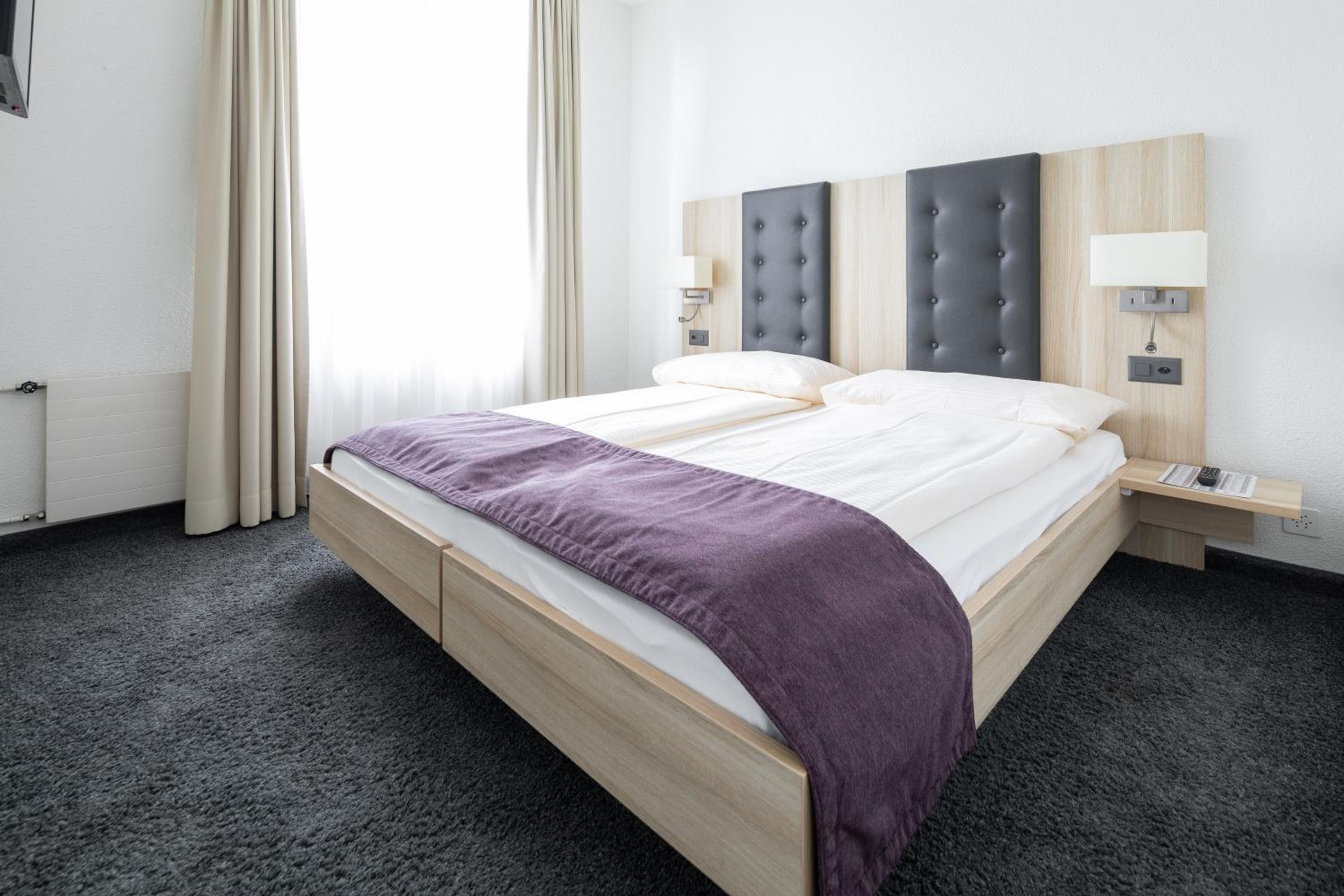Standard Double Room with Air Conditioning