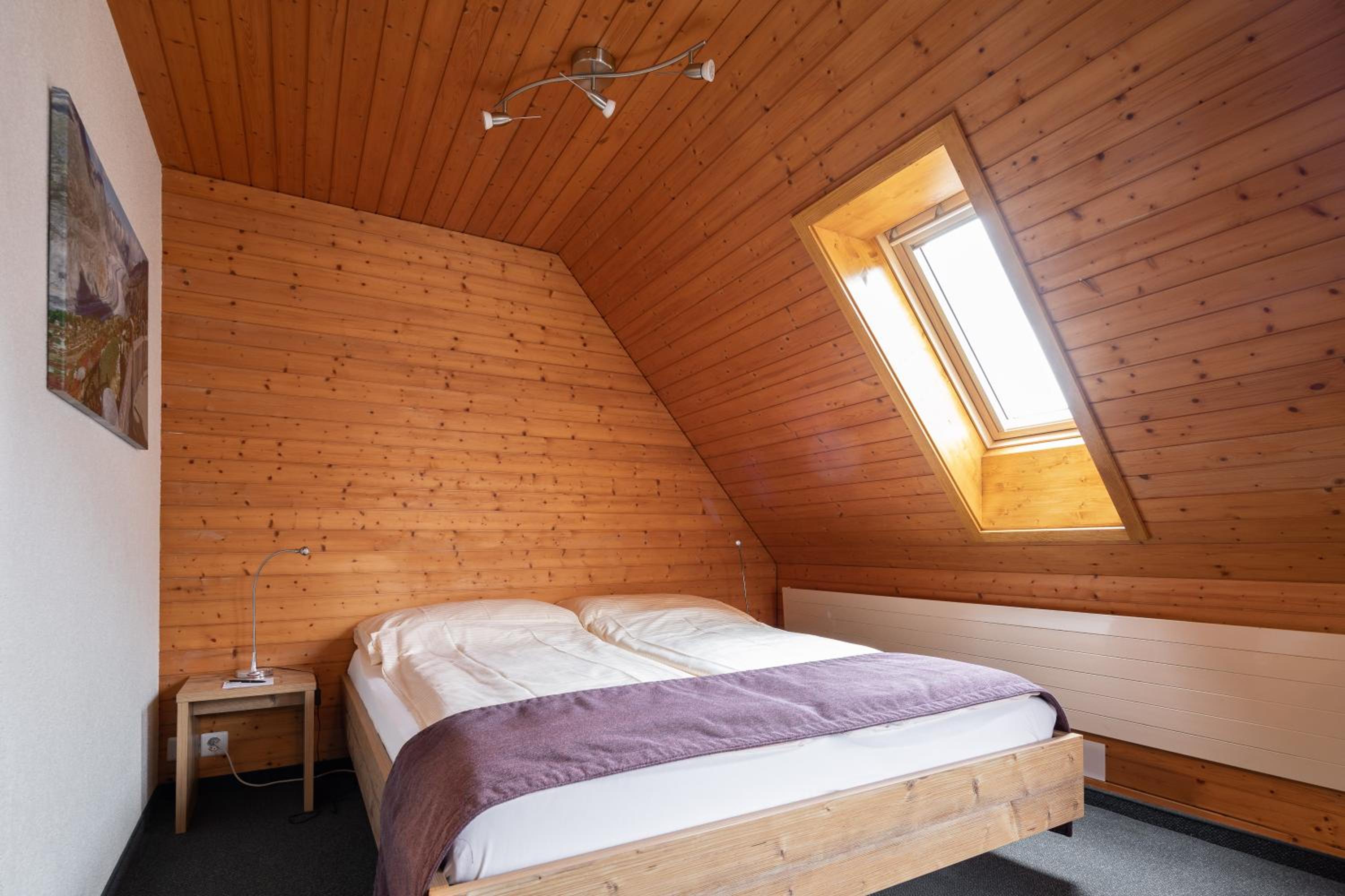Double Room with Air conditioning - Attic - Photo 1