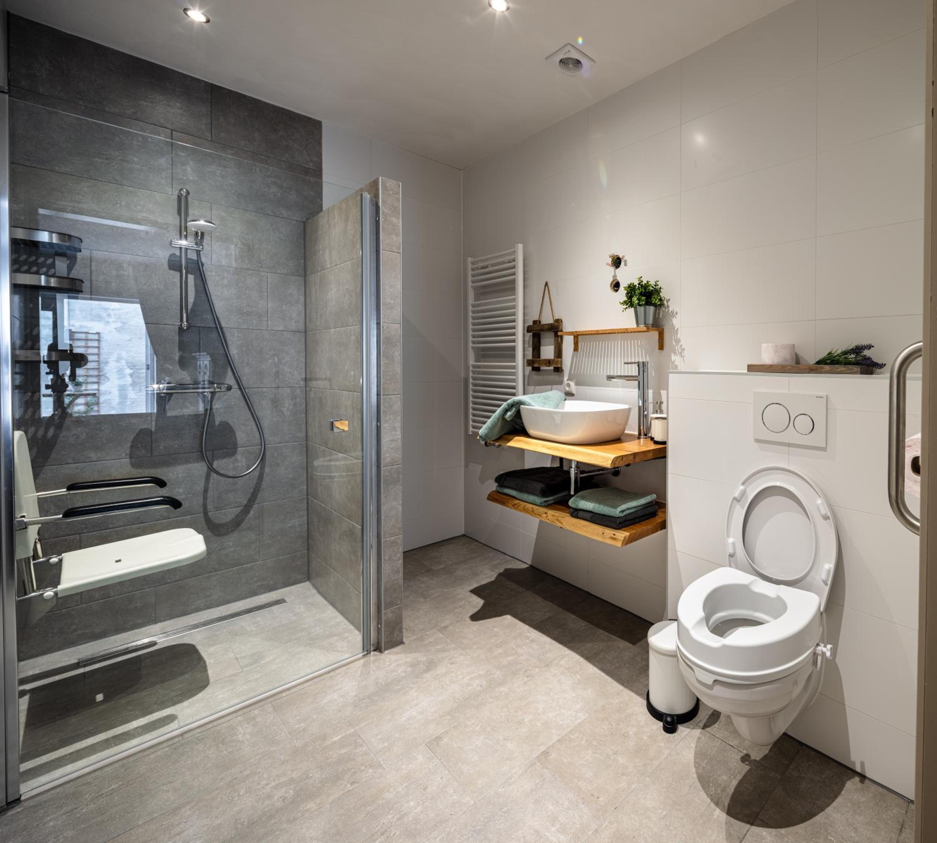 Double or Twin Room - Disability Access - Photo 2