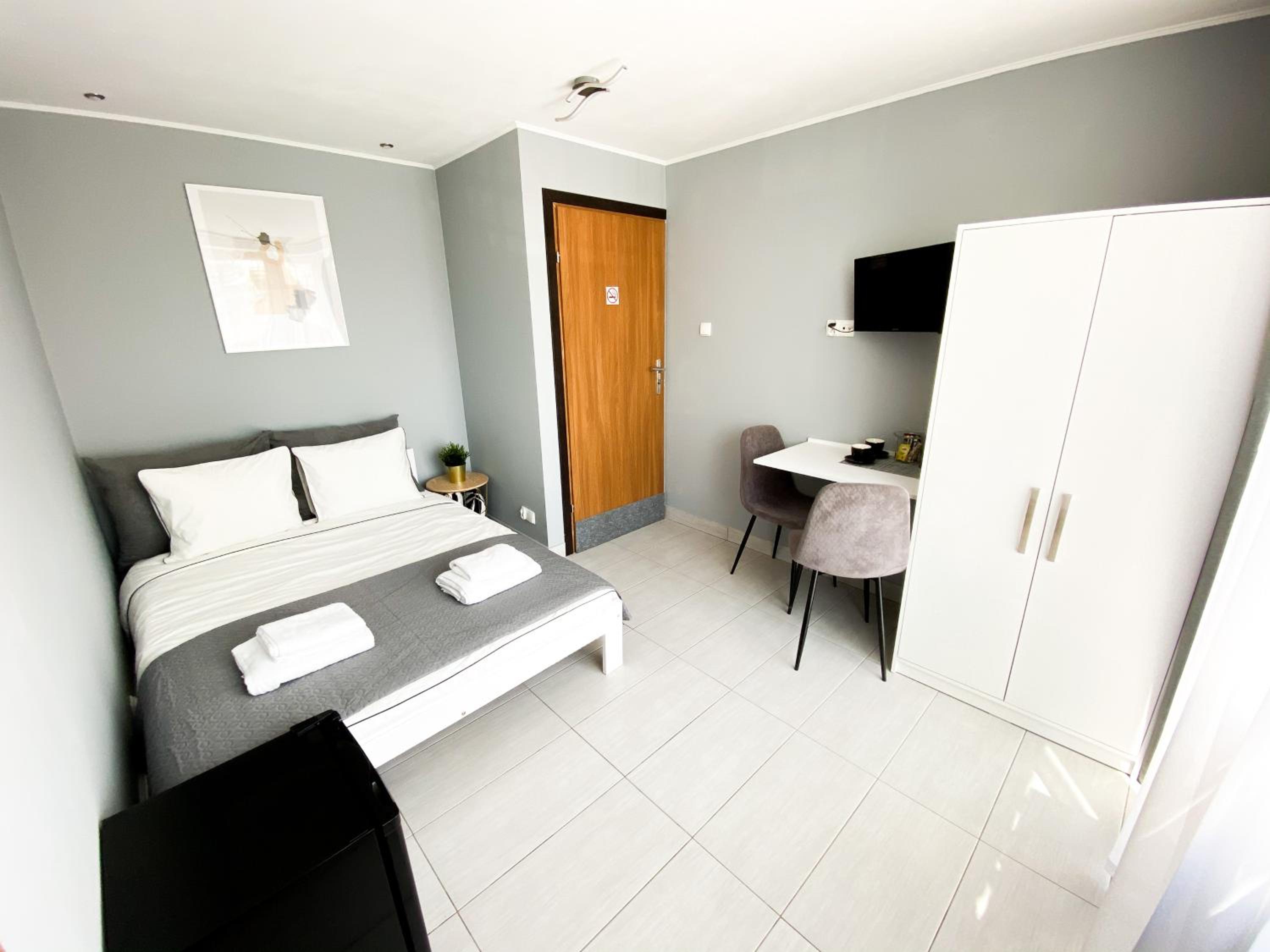 Deluxe Double Room with Balcony photo 1