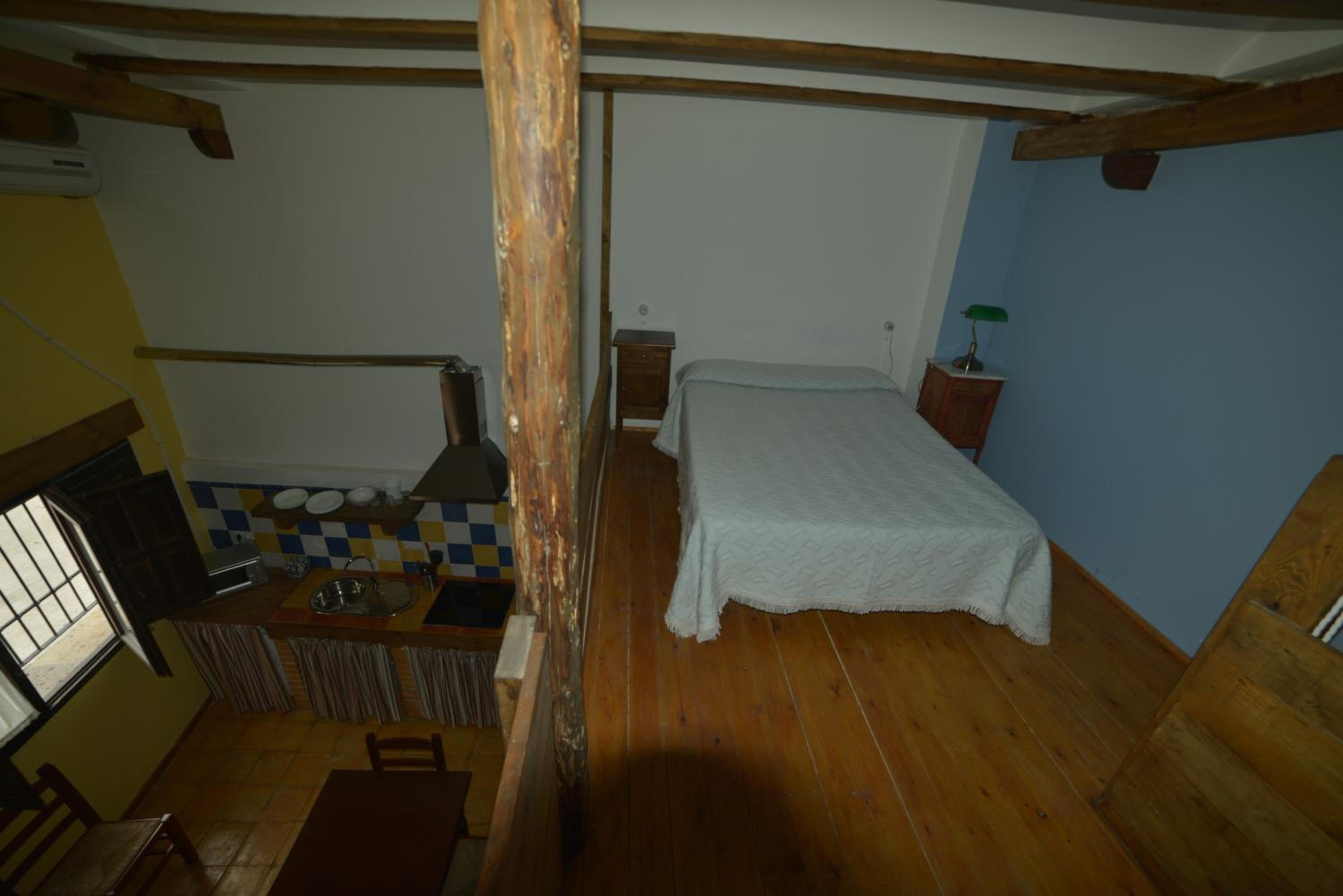 Duplex One-Bedroom Apartment - Photo 1