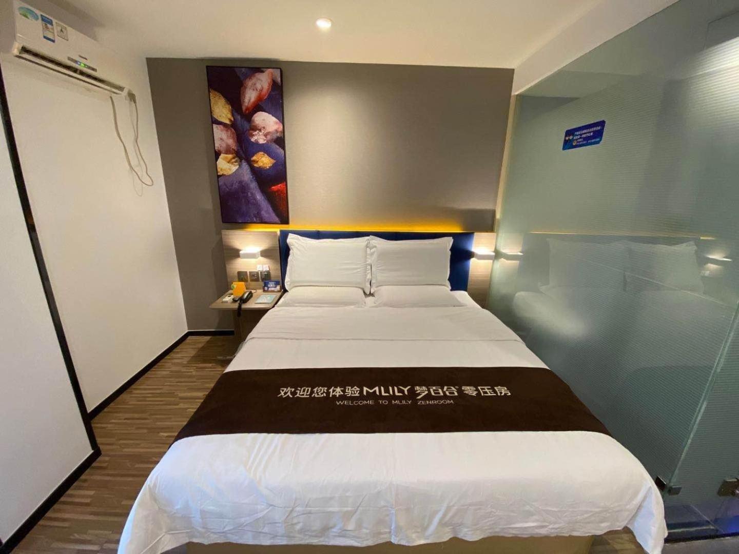 Zero Pressure King Room
