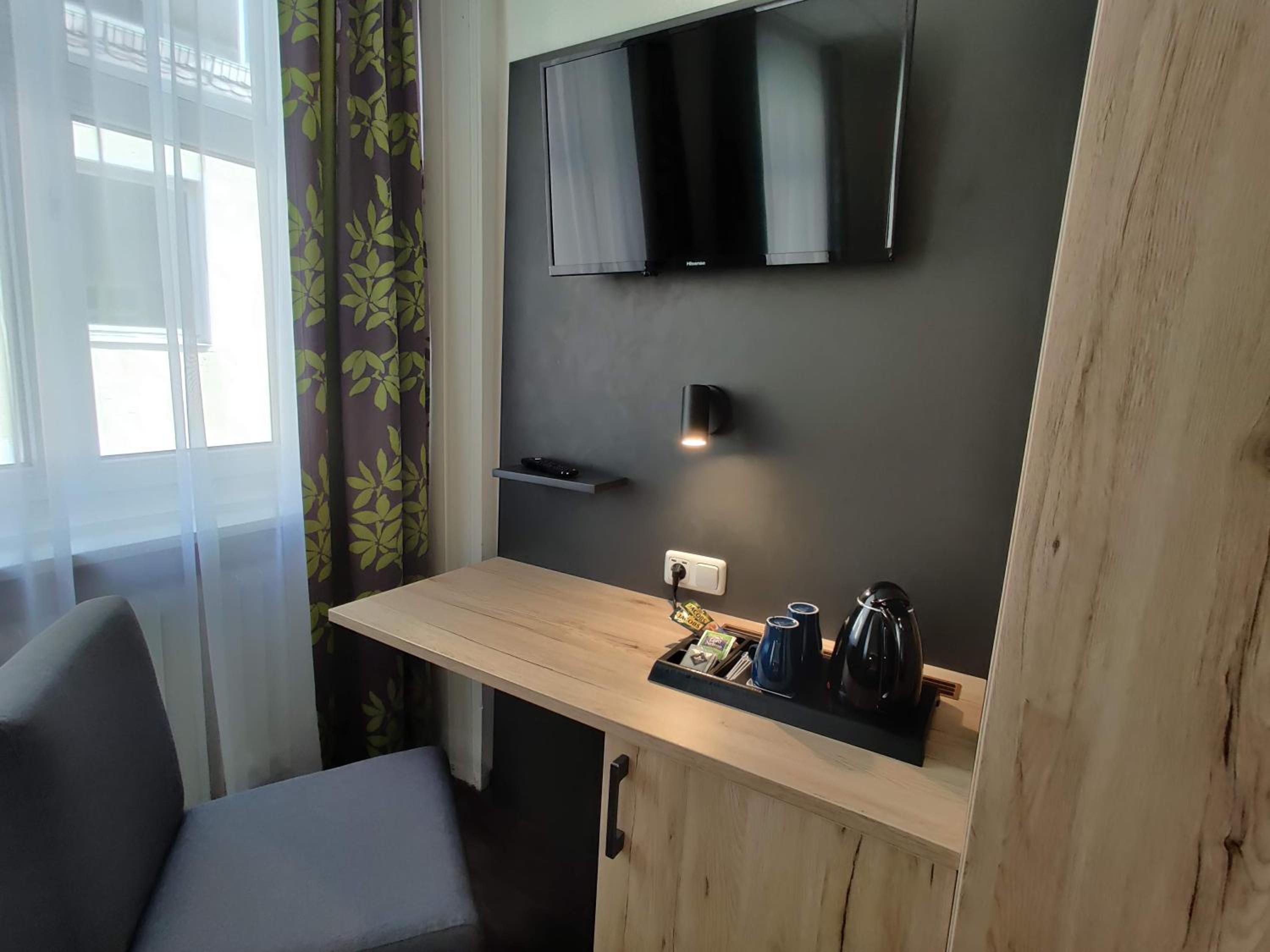 Quadruple Room - Photo 10