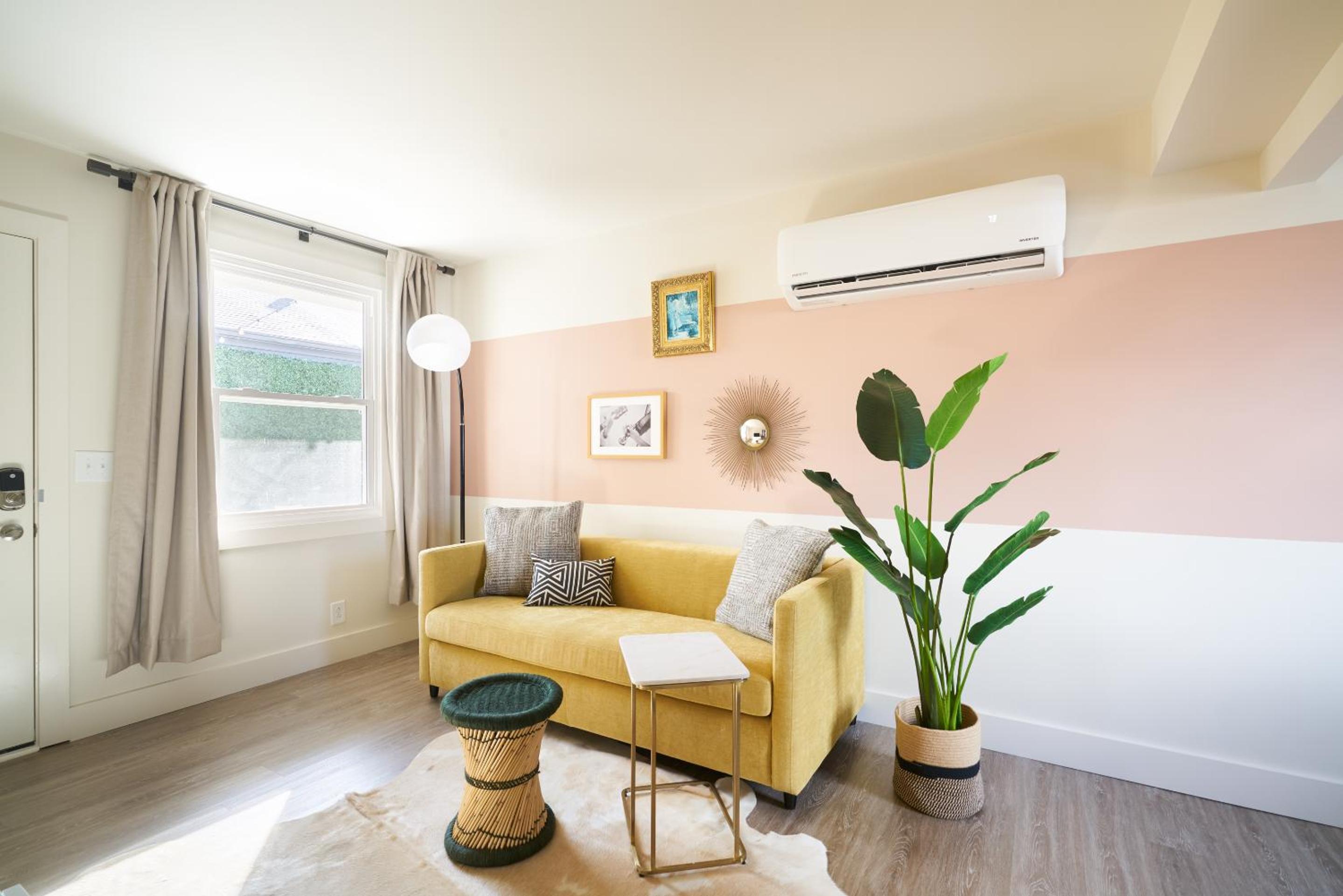 Superior One-Bedroom Apartment