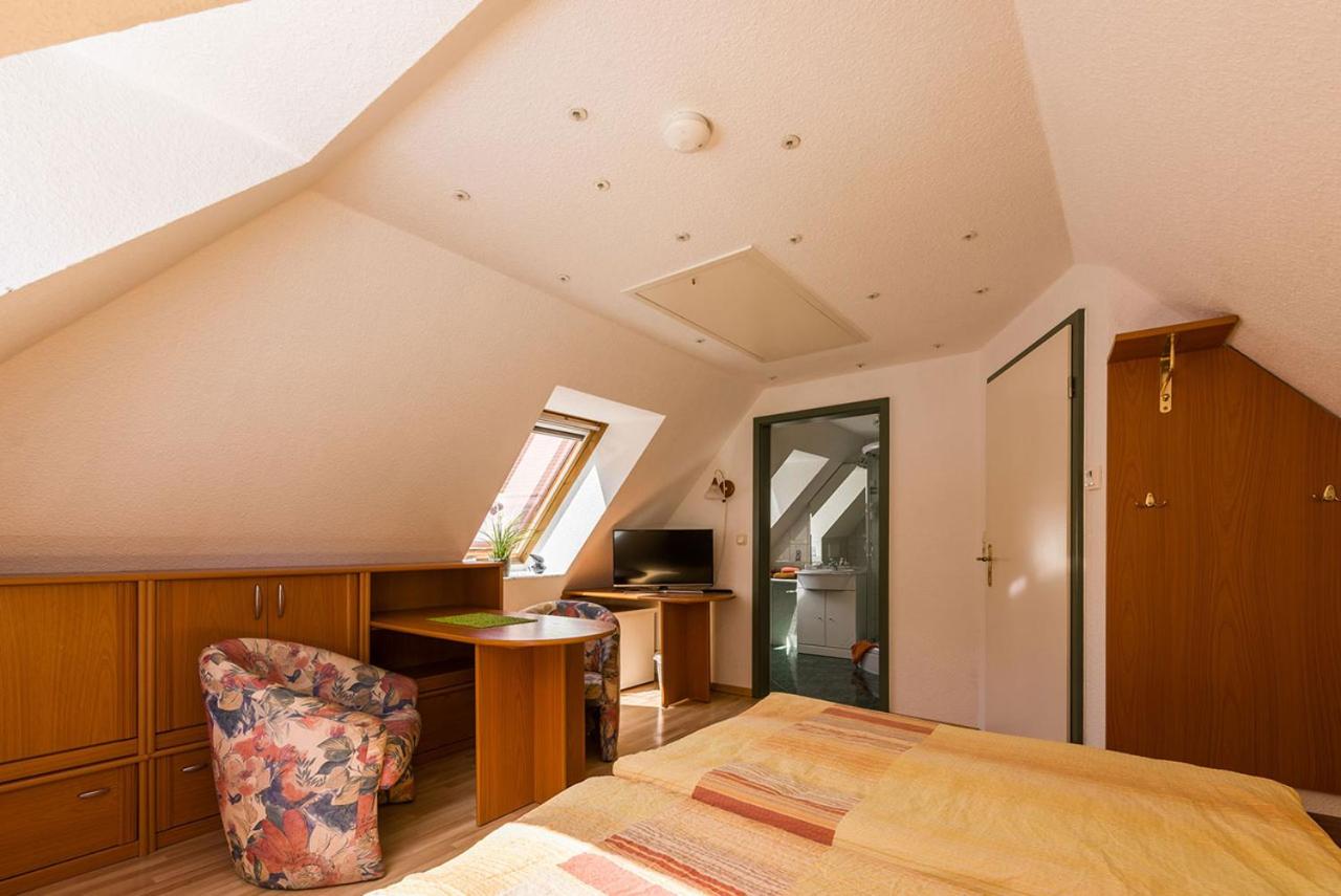 Double Room with Terrace - Photo 2