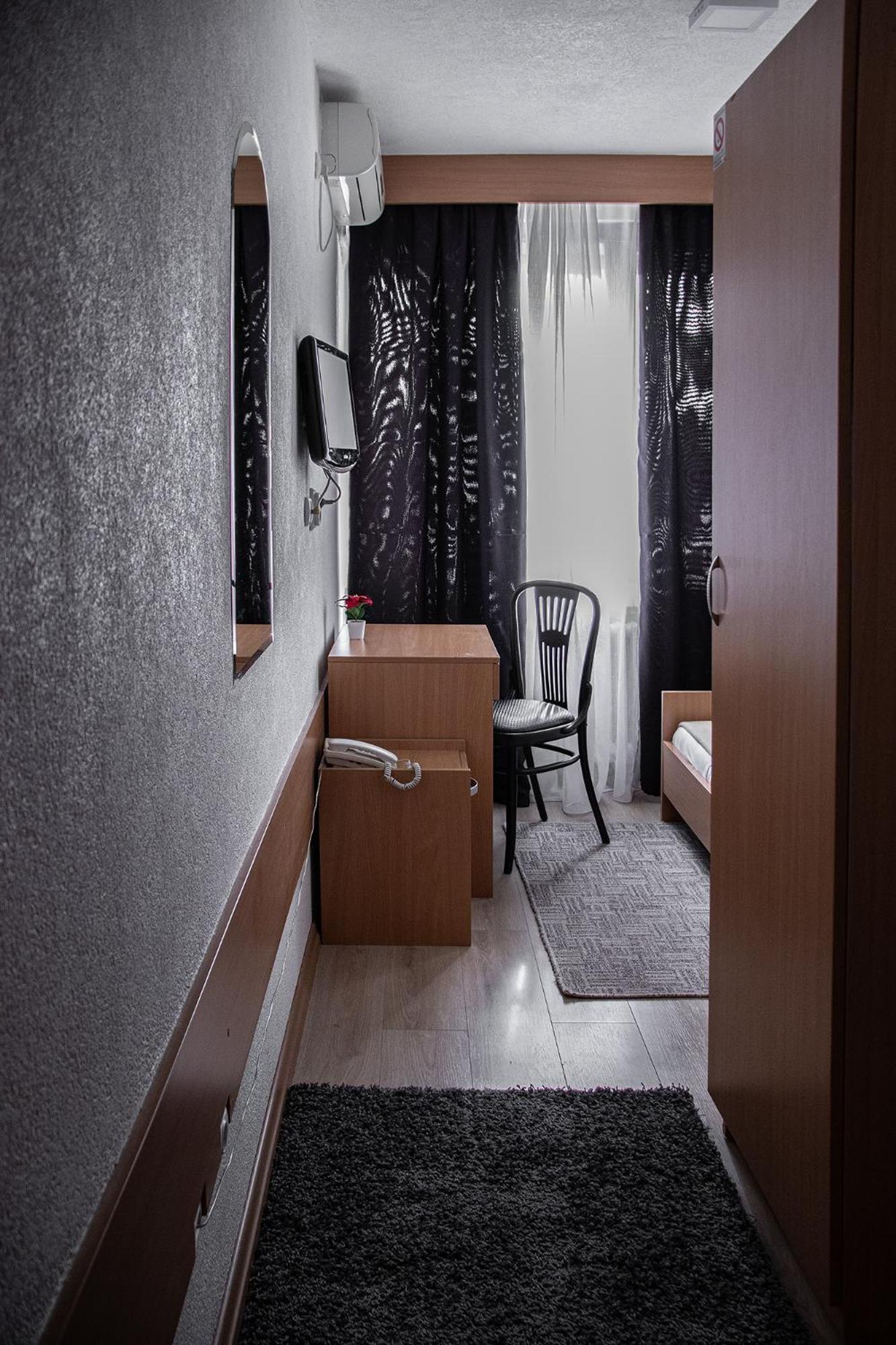 Standard Single Room photo 2