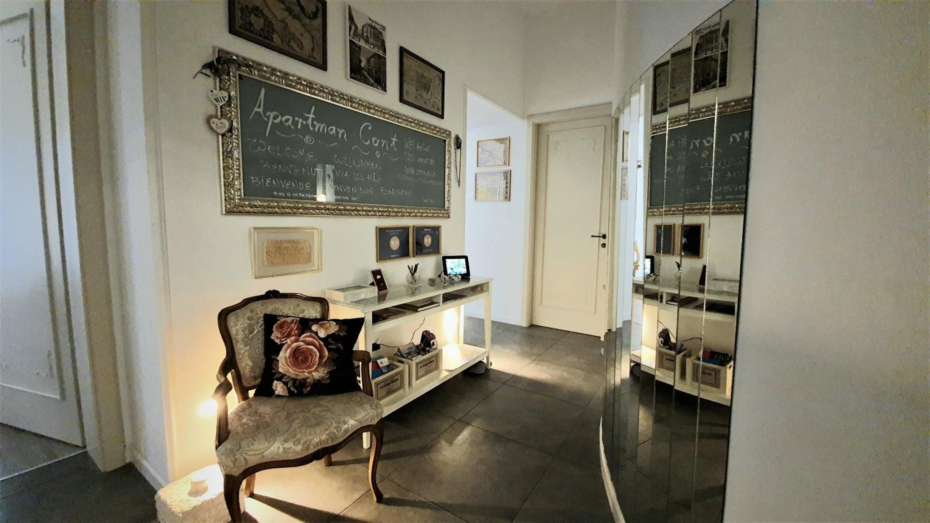 Two-Bedroom Apartment with Balcony - Photo 25