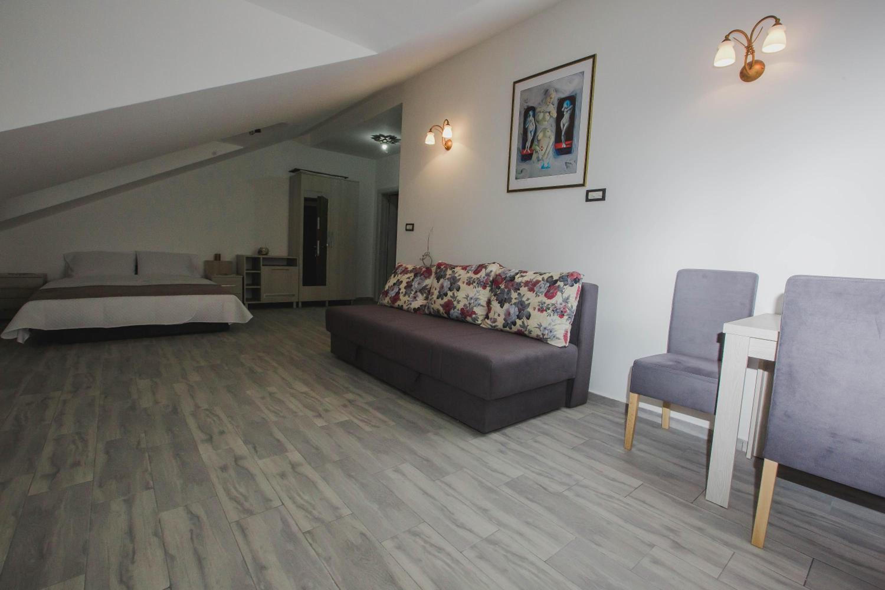 Comfort Quadruple Room - Photo 13