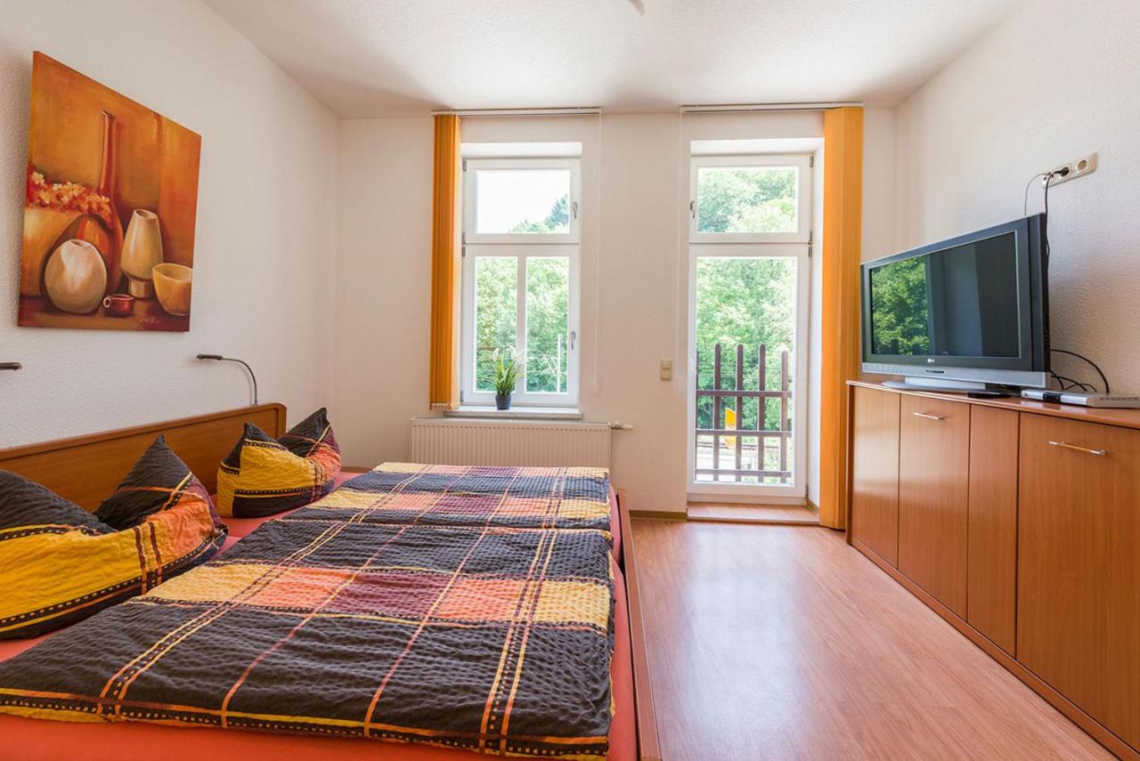 Deluxe Family Room photo 2
