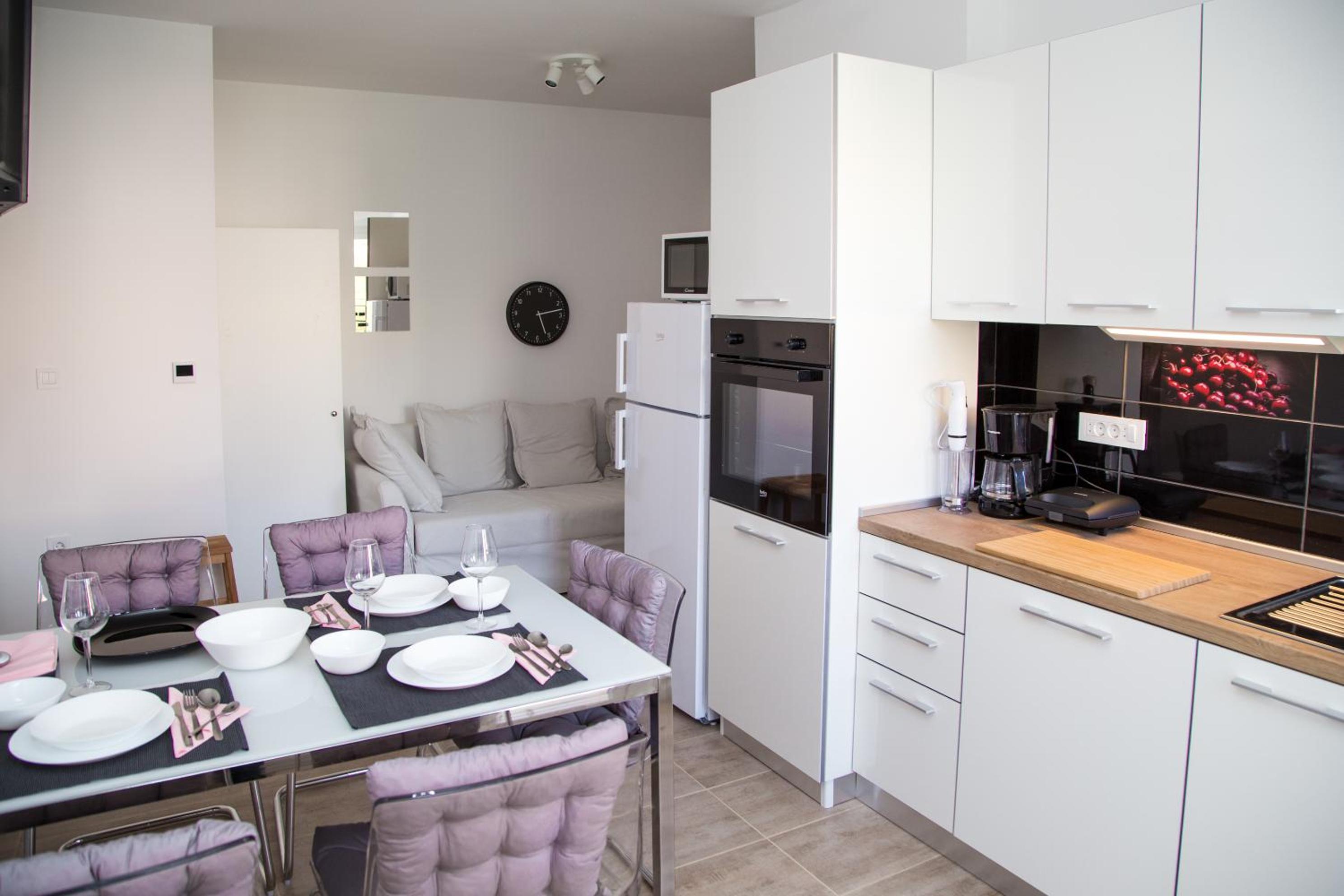 Two-Bedroom Apartment - Photo 25