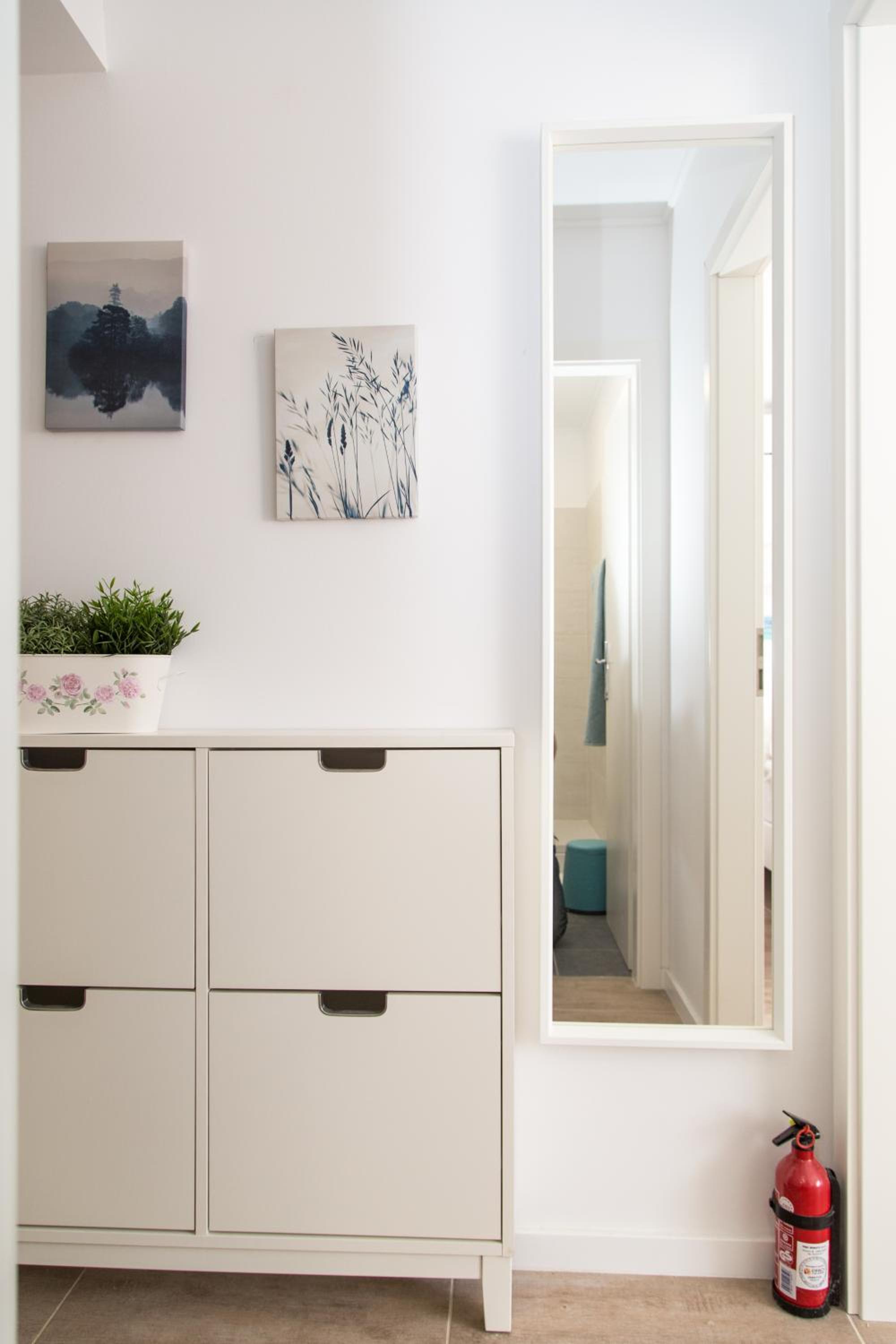 Two-Bedroom Apartment - Photo 13