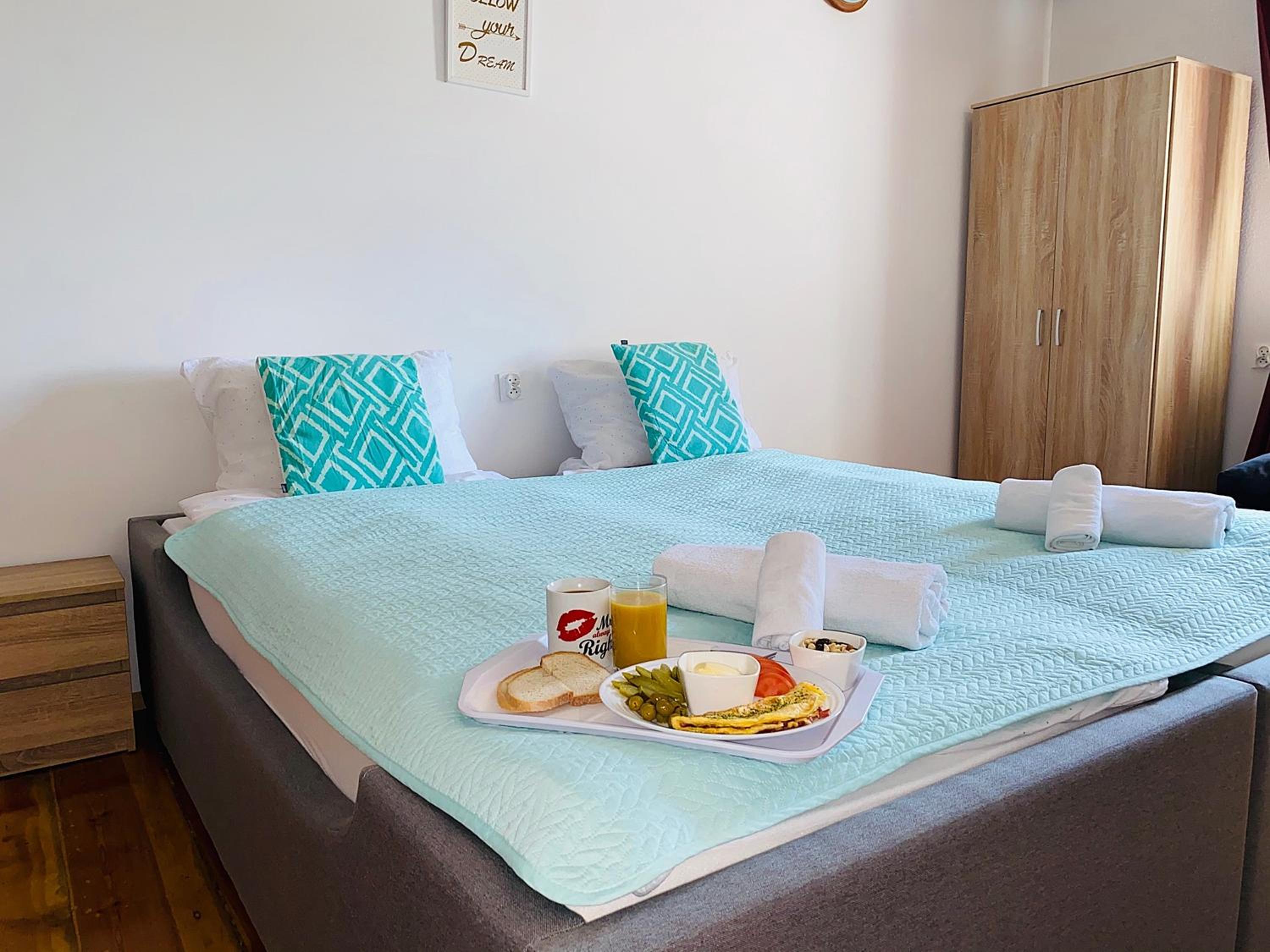 Comfort Quadruple Room - Photo 15