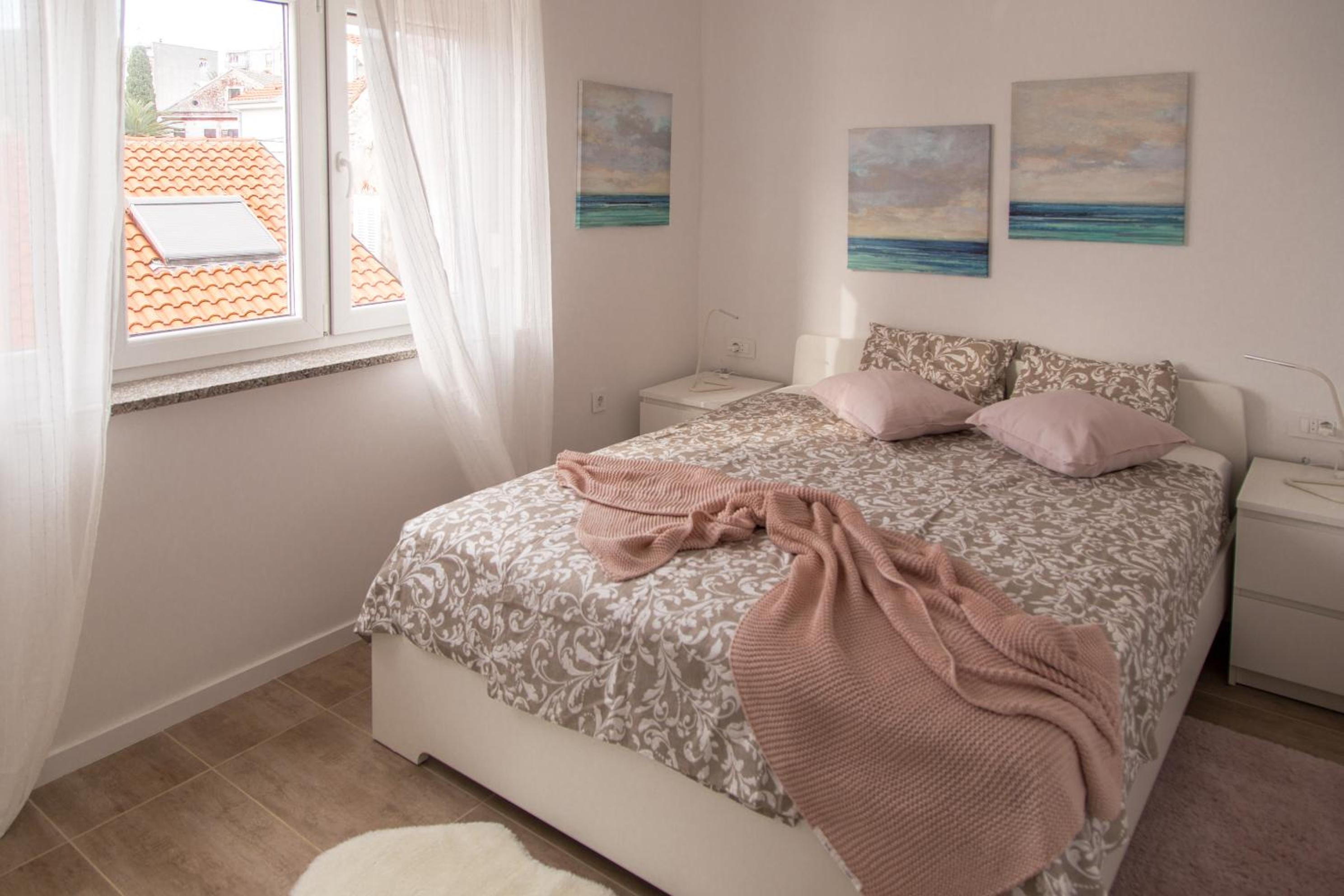 Two-Bedroom Apartment - Photo 6