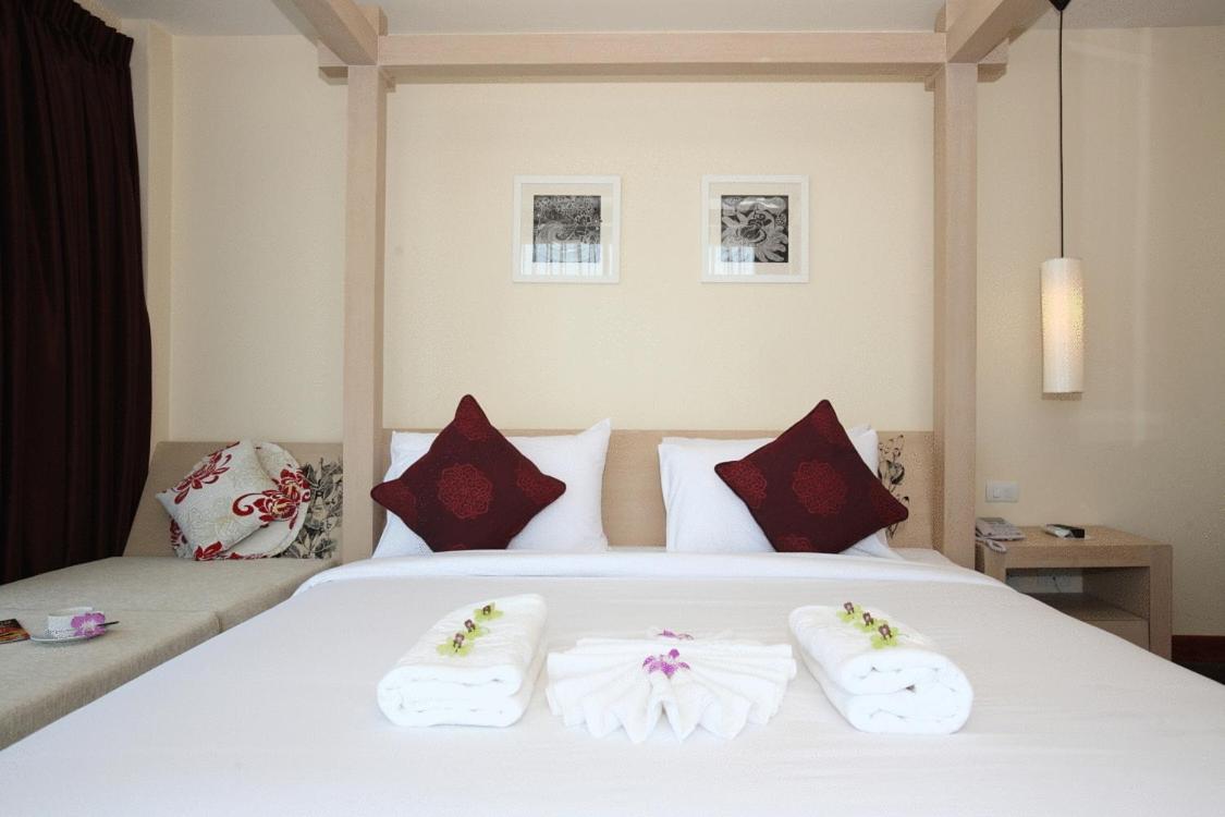 Deluxe Double Room photo 2