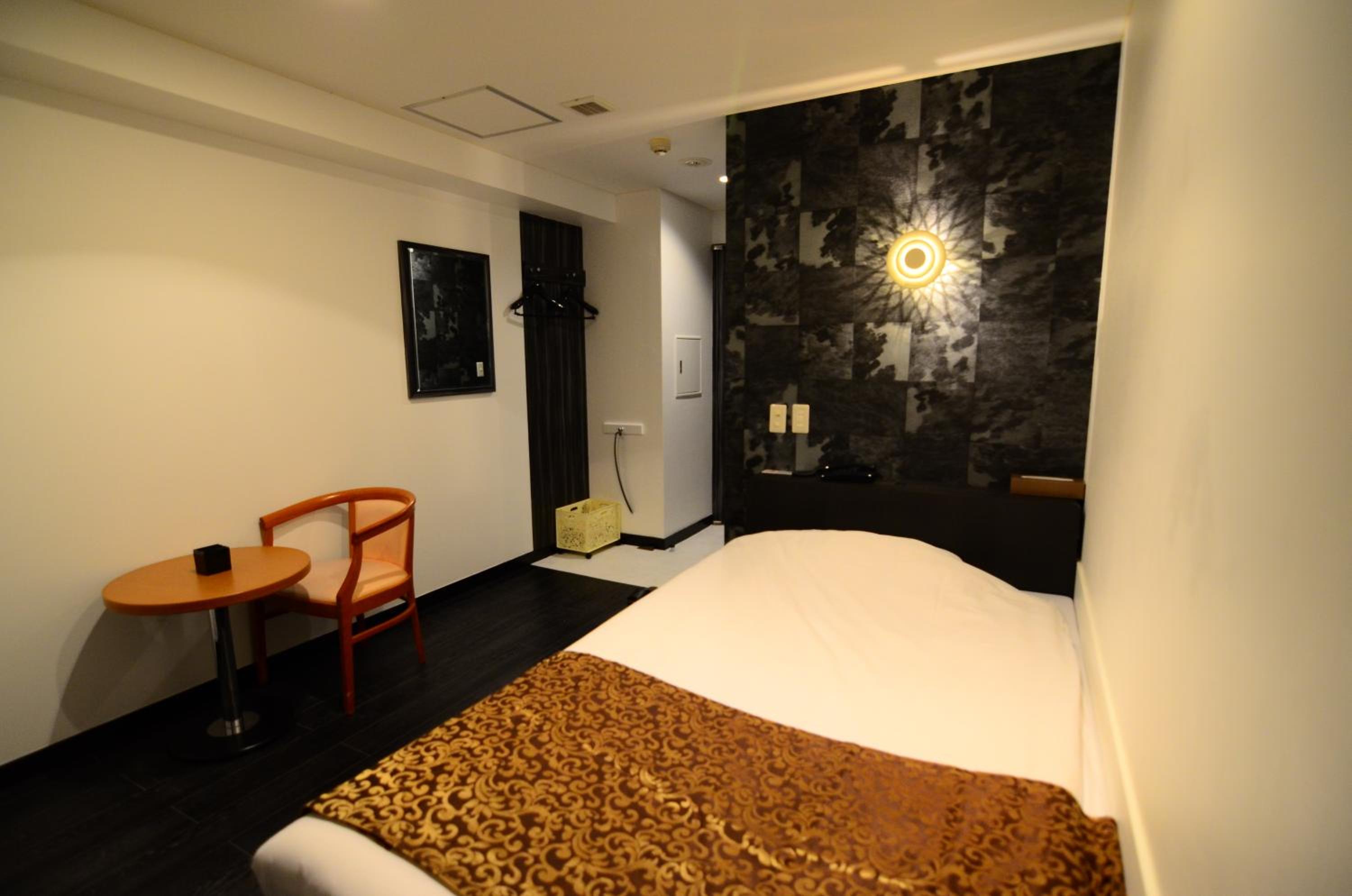 Single Room photo 3