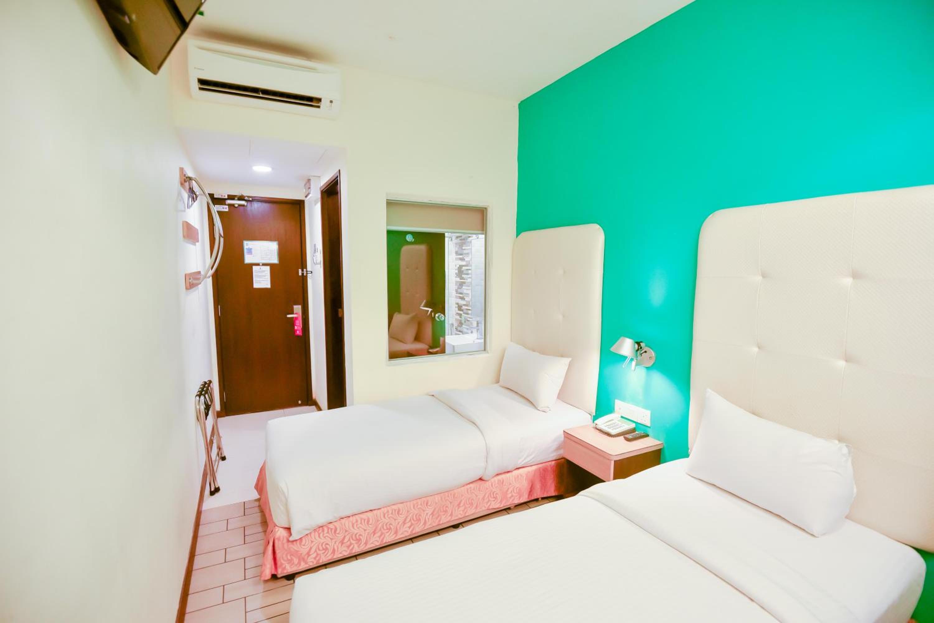 Standard Twin Room