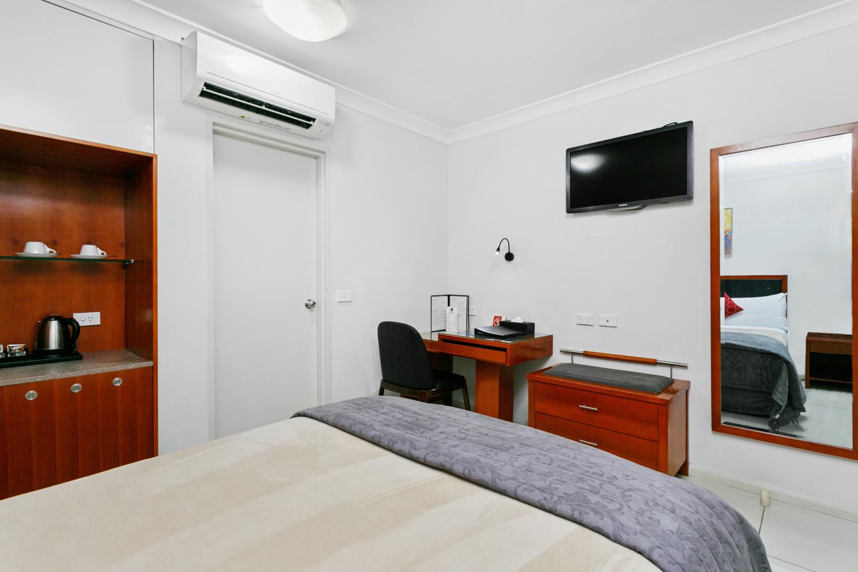 Comfort Inn & Suites Burwood — photo 77