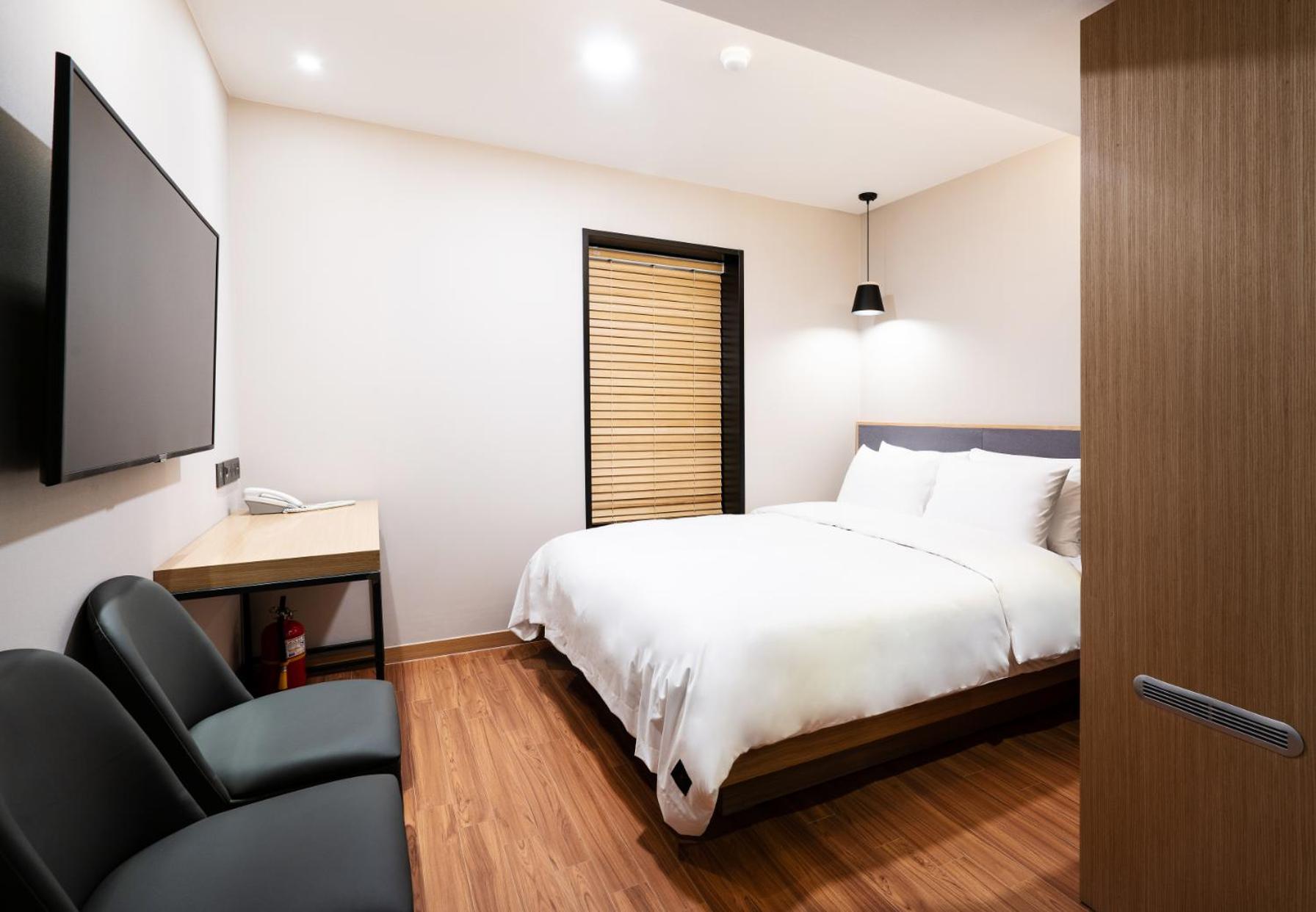 Deluxe Double Room - Photo 1
