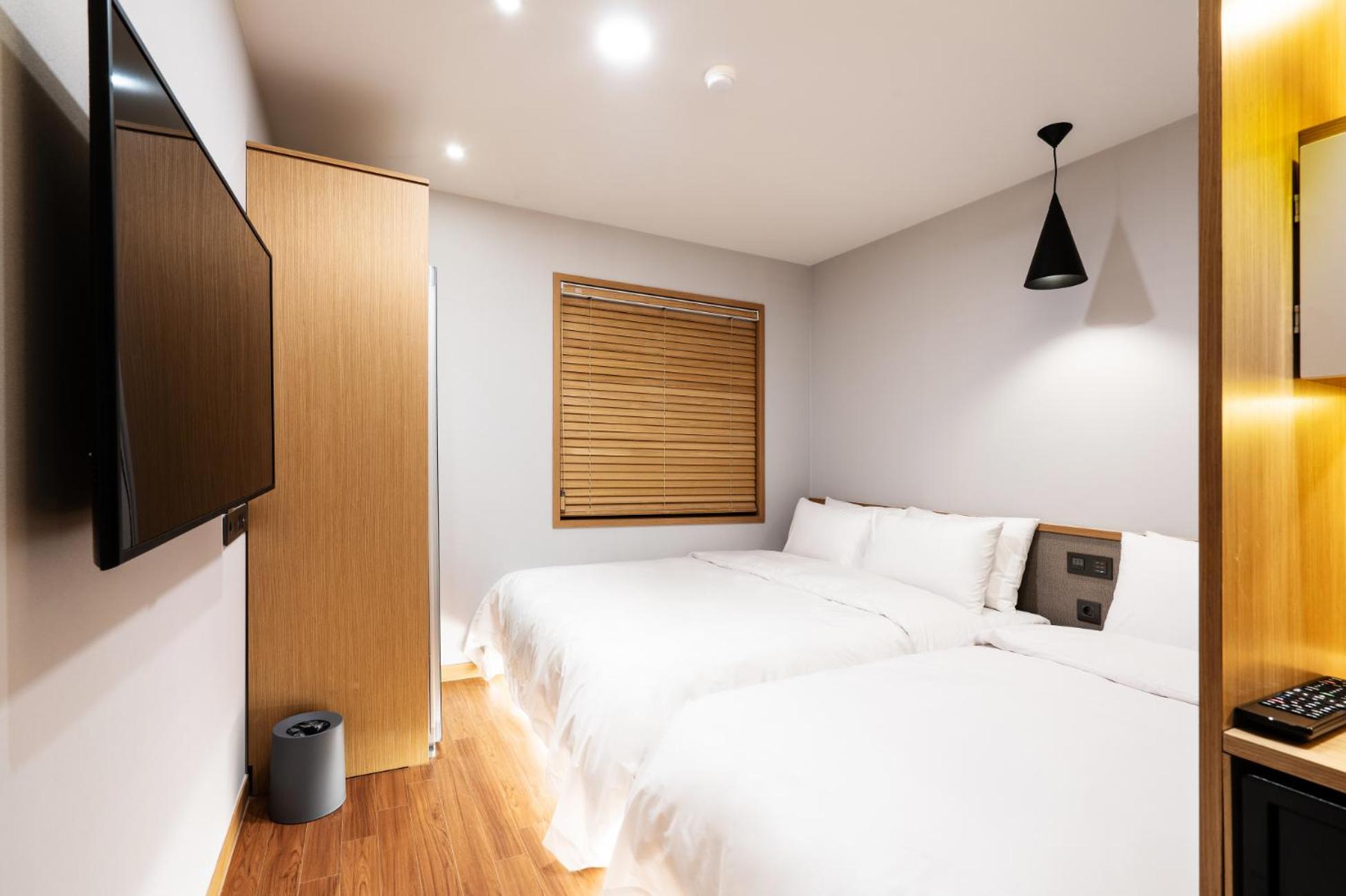 Deluxe Twin Room - Photo 1