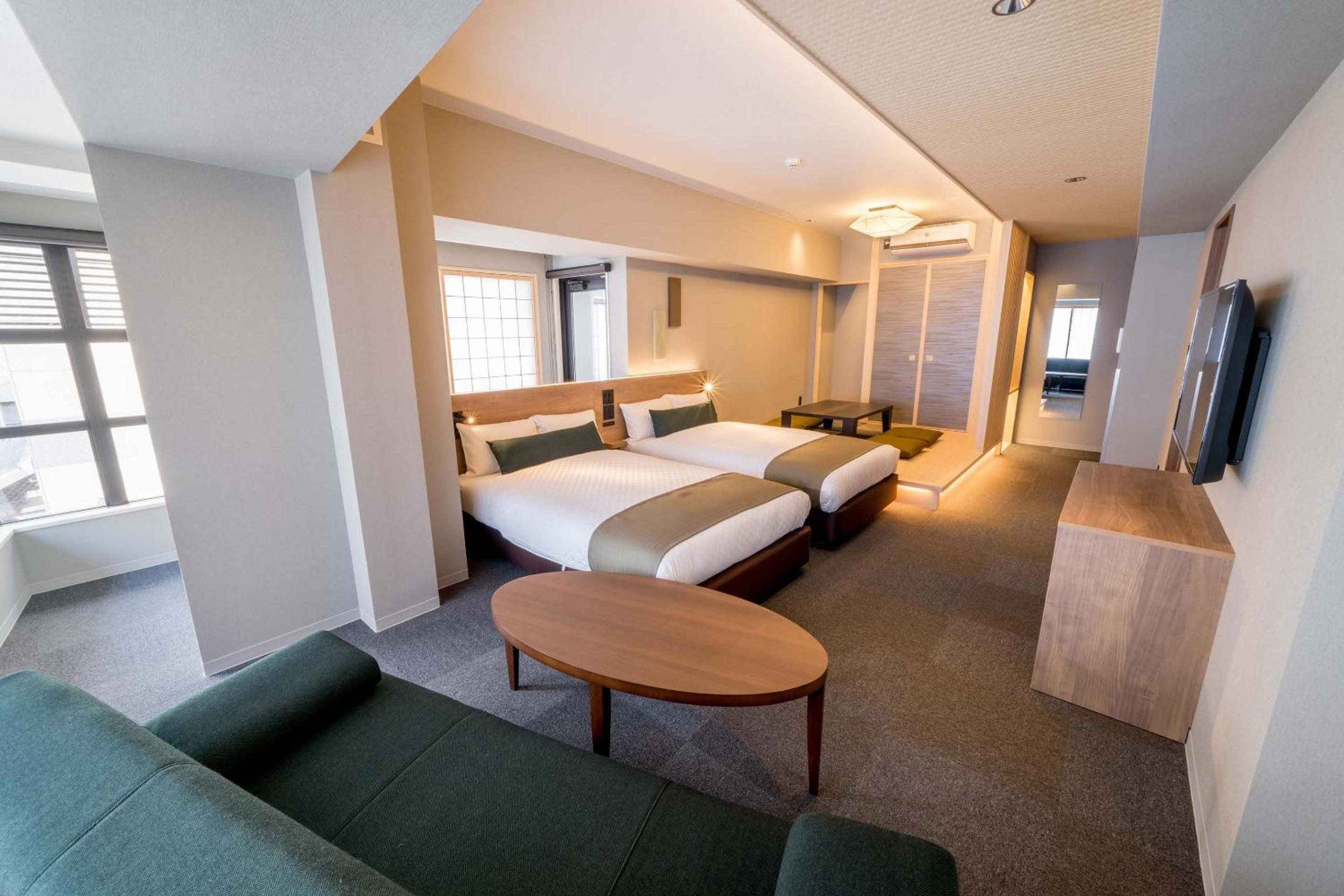 Deluxe Japanese Room - Photo 14