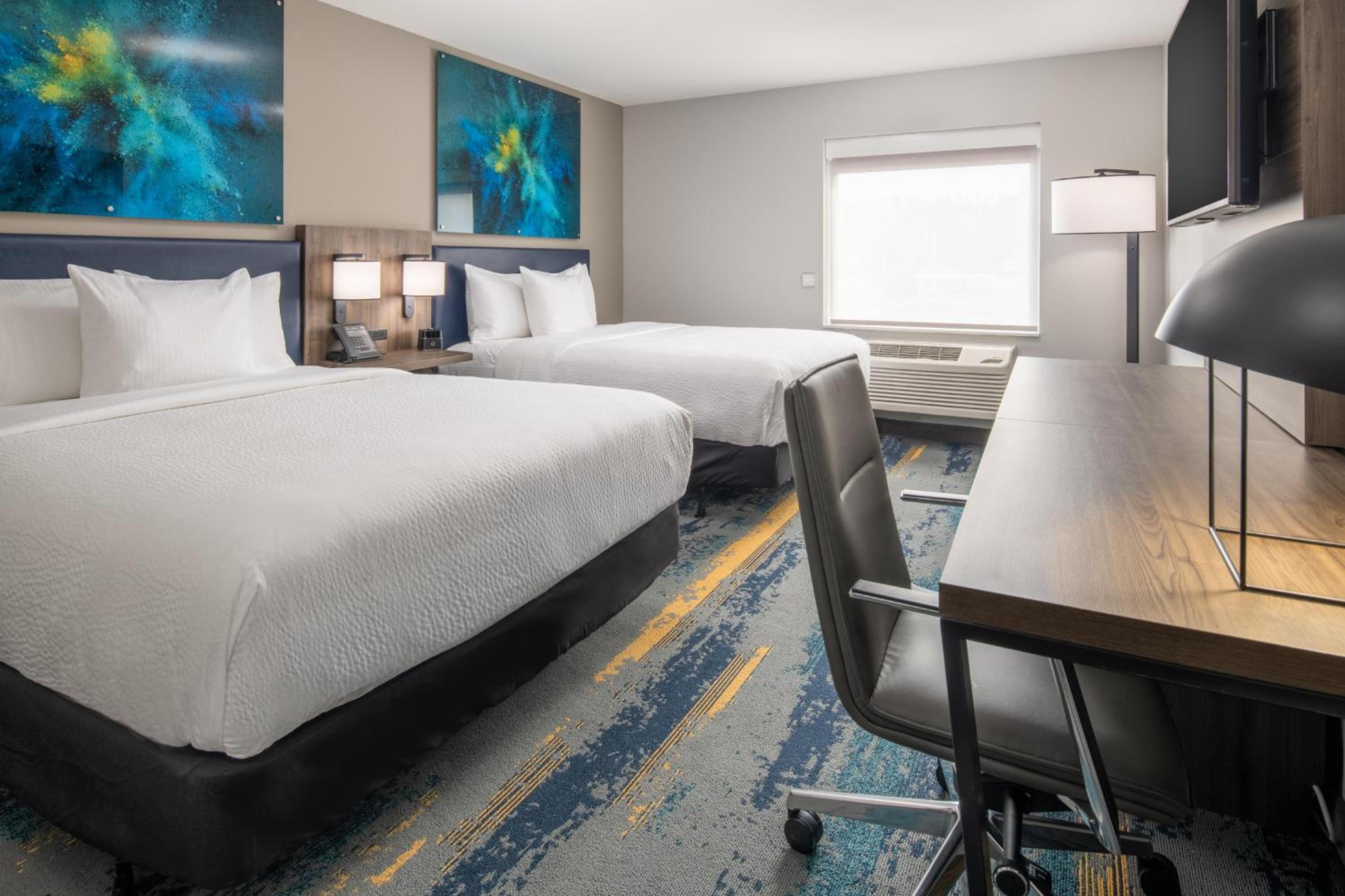 Queen Room with Two Queen Beds and Bath Tub - Mobility Accessible/Non-Smoking - Photo 1