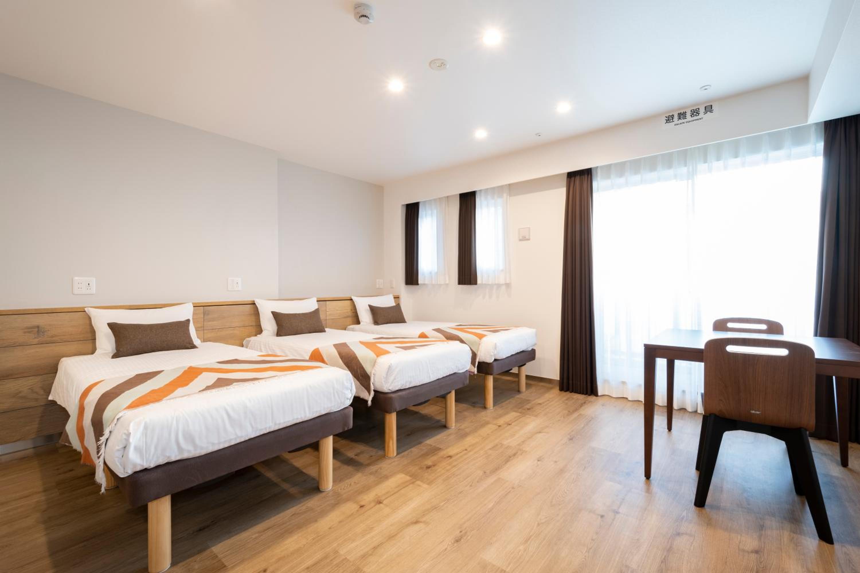 Superior Triple Room photo 3