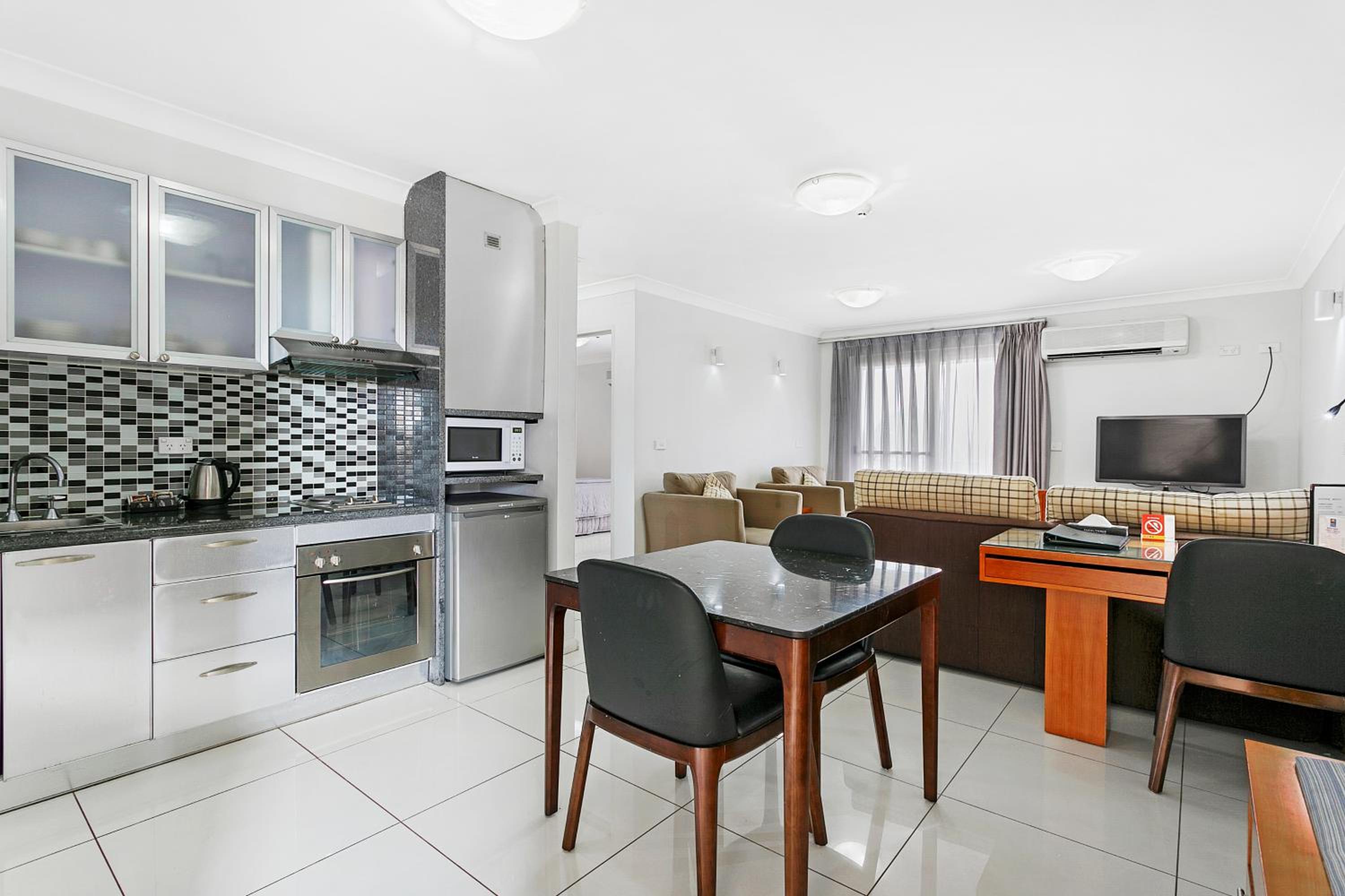 Comfort Inn & Suites Burwood — photo 67
