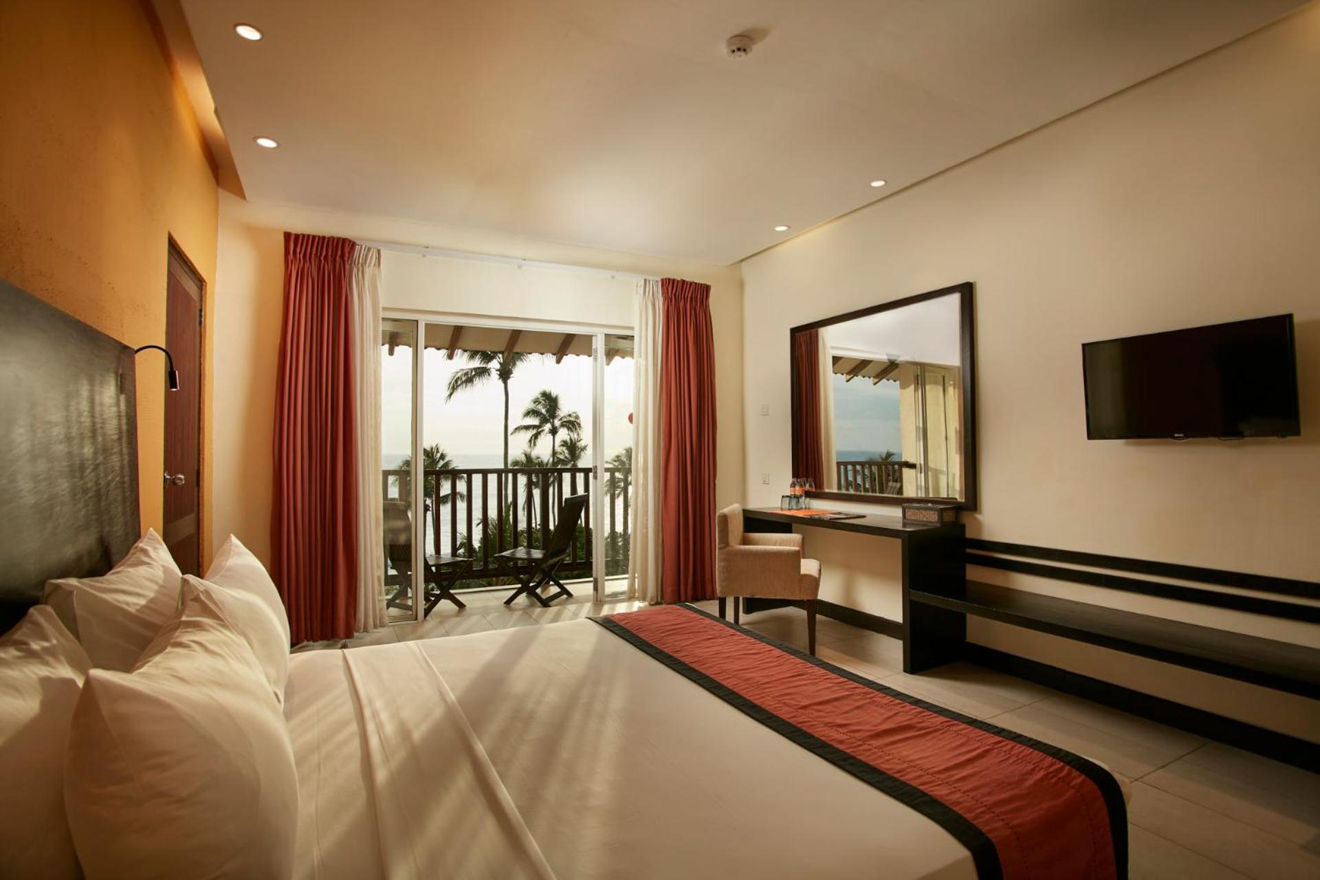 Deluxe Room with 15% F&B | Early check-in & Late check-out (upon availability) - Photo 1