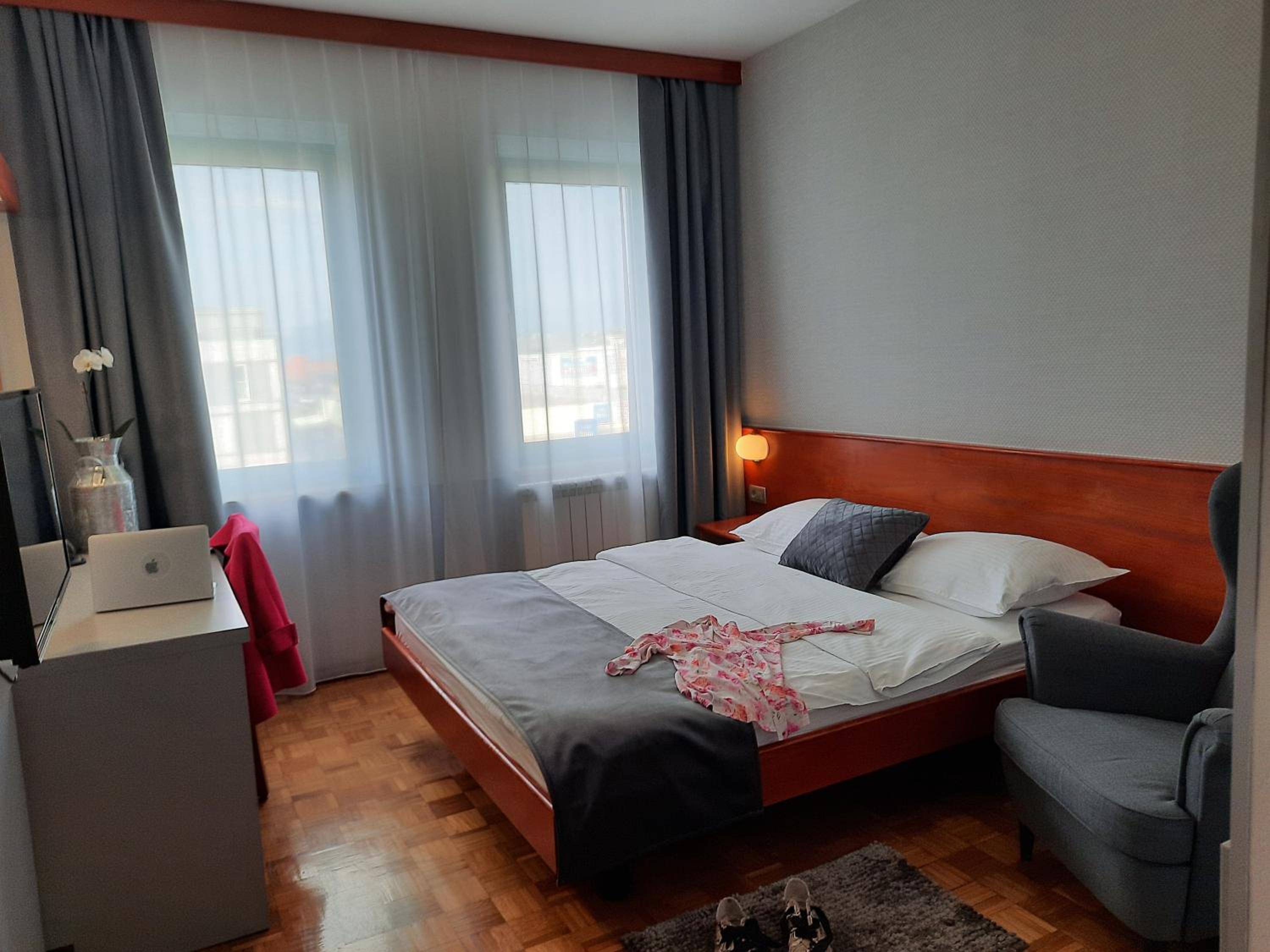 Standard Double Room photo 1