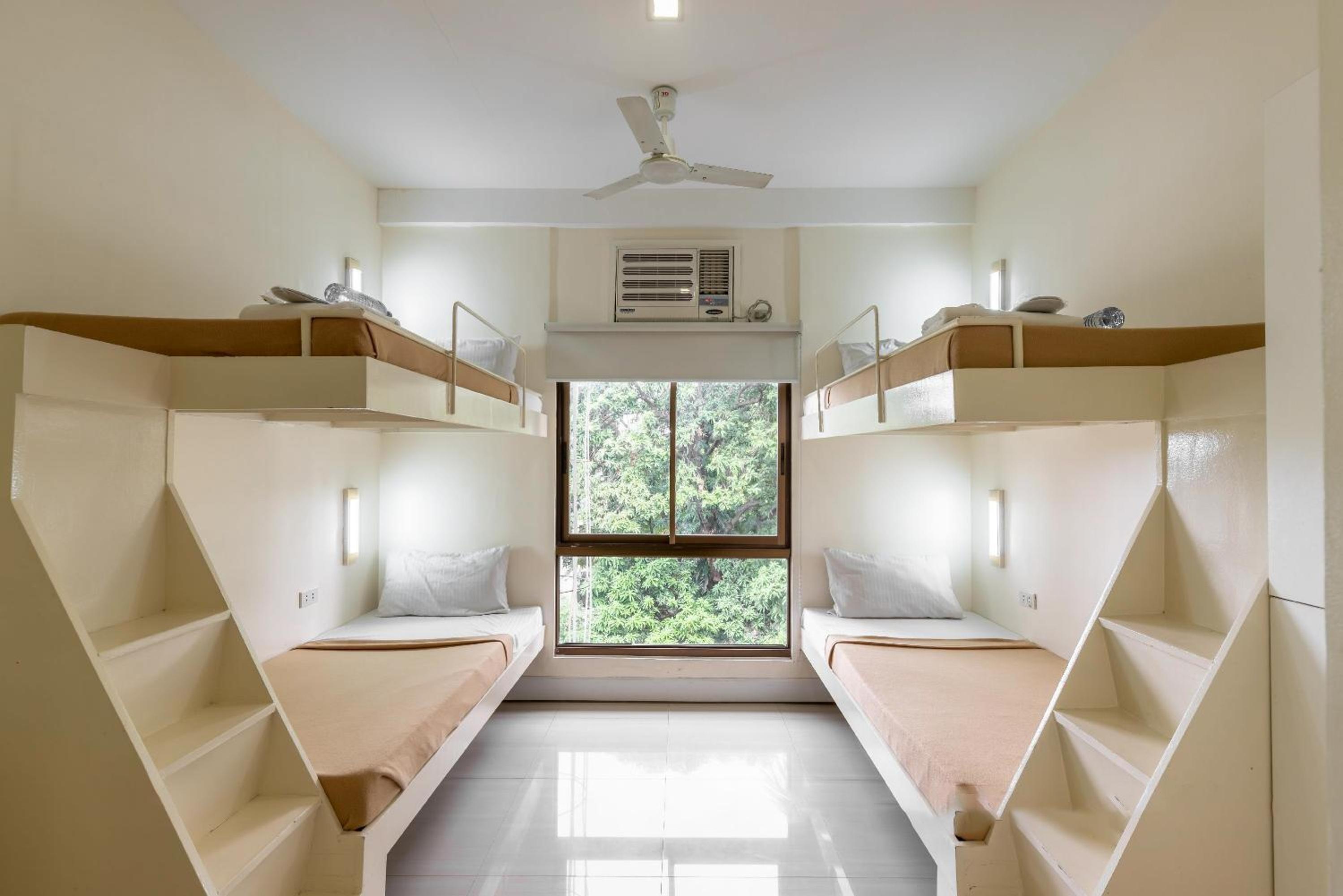 Friendship Room for 4