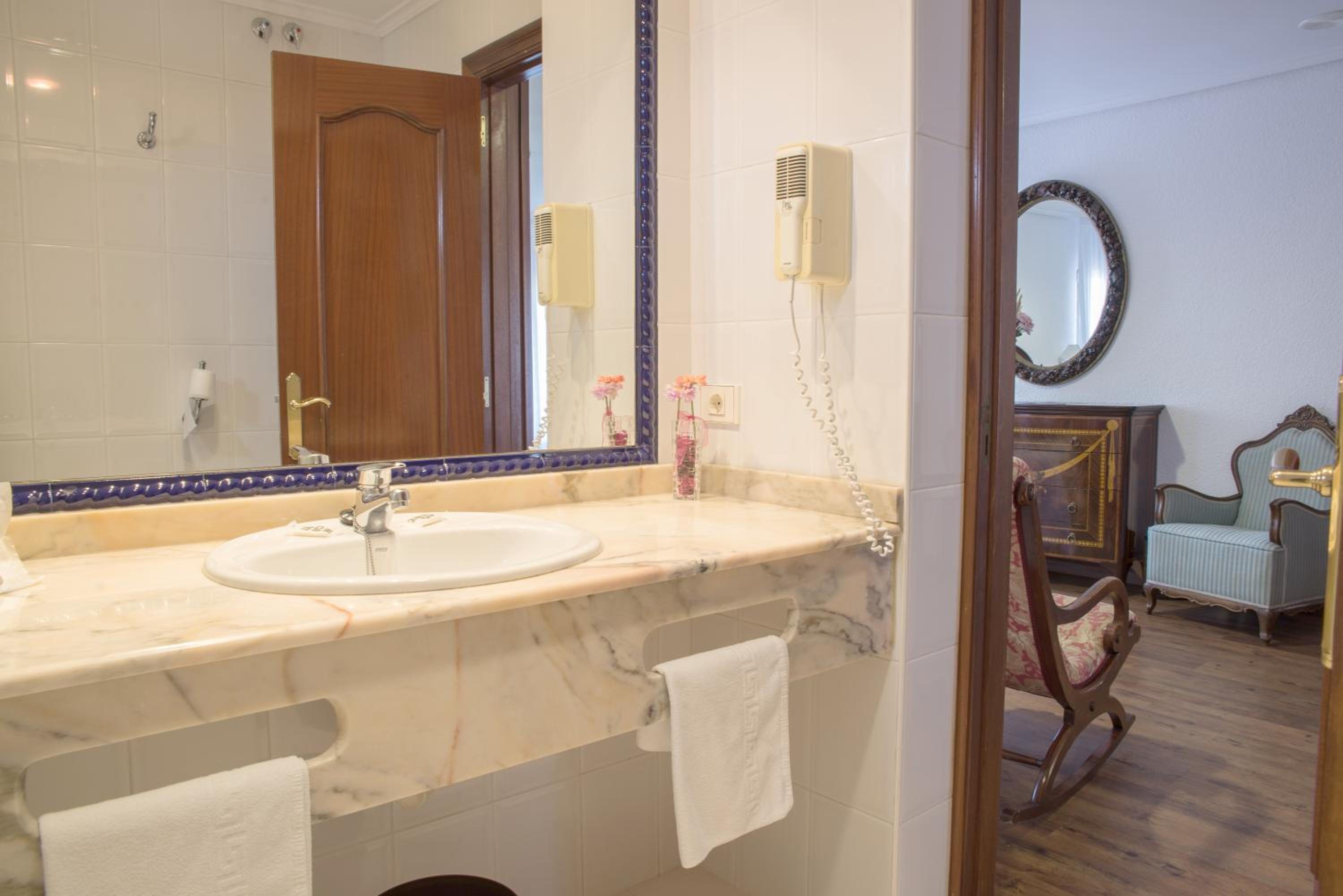 Junior Suite - Photo 4