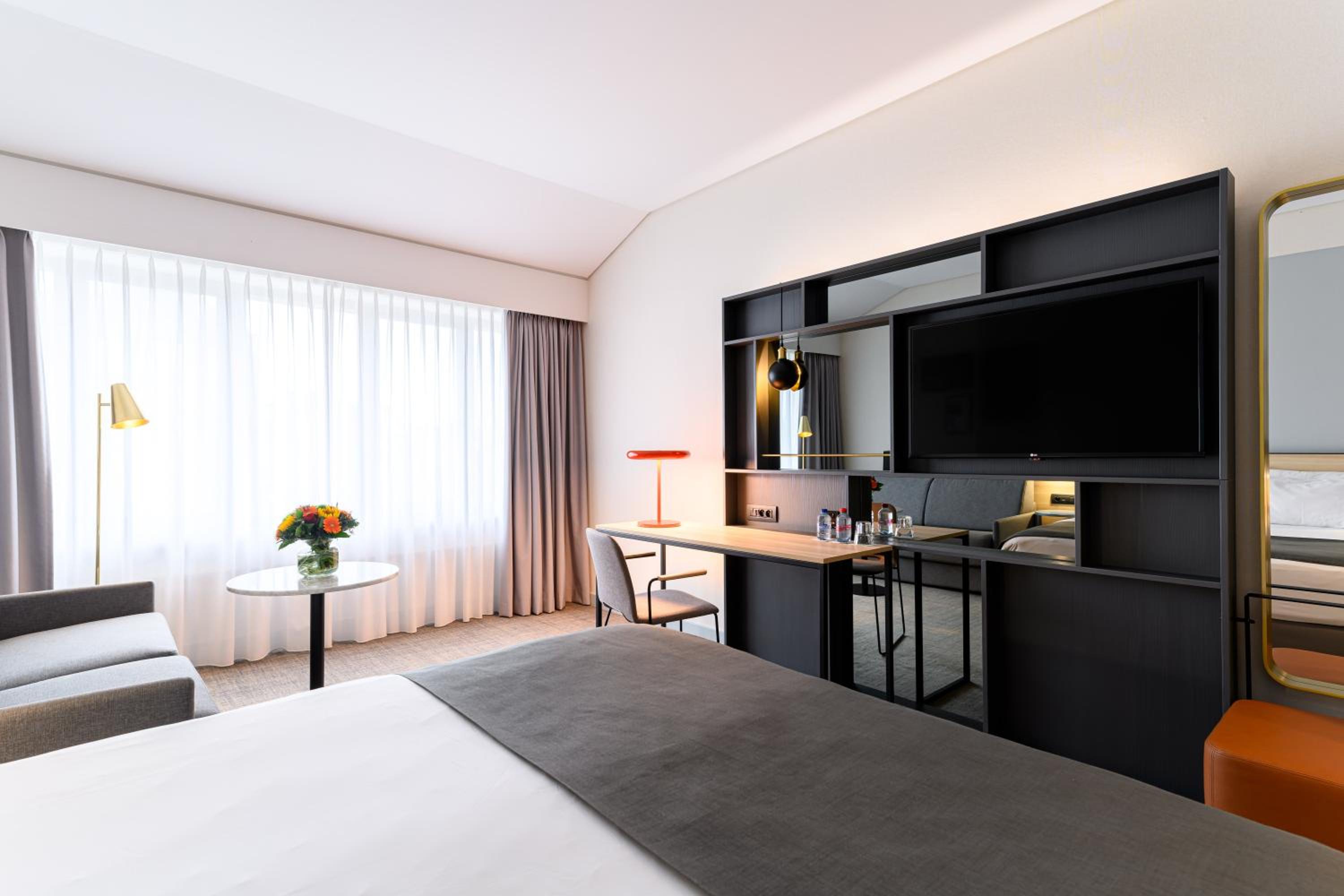 Standard Queen Room - Photo 4