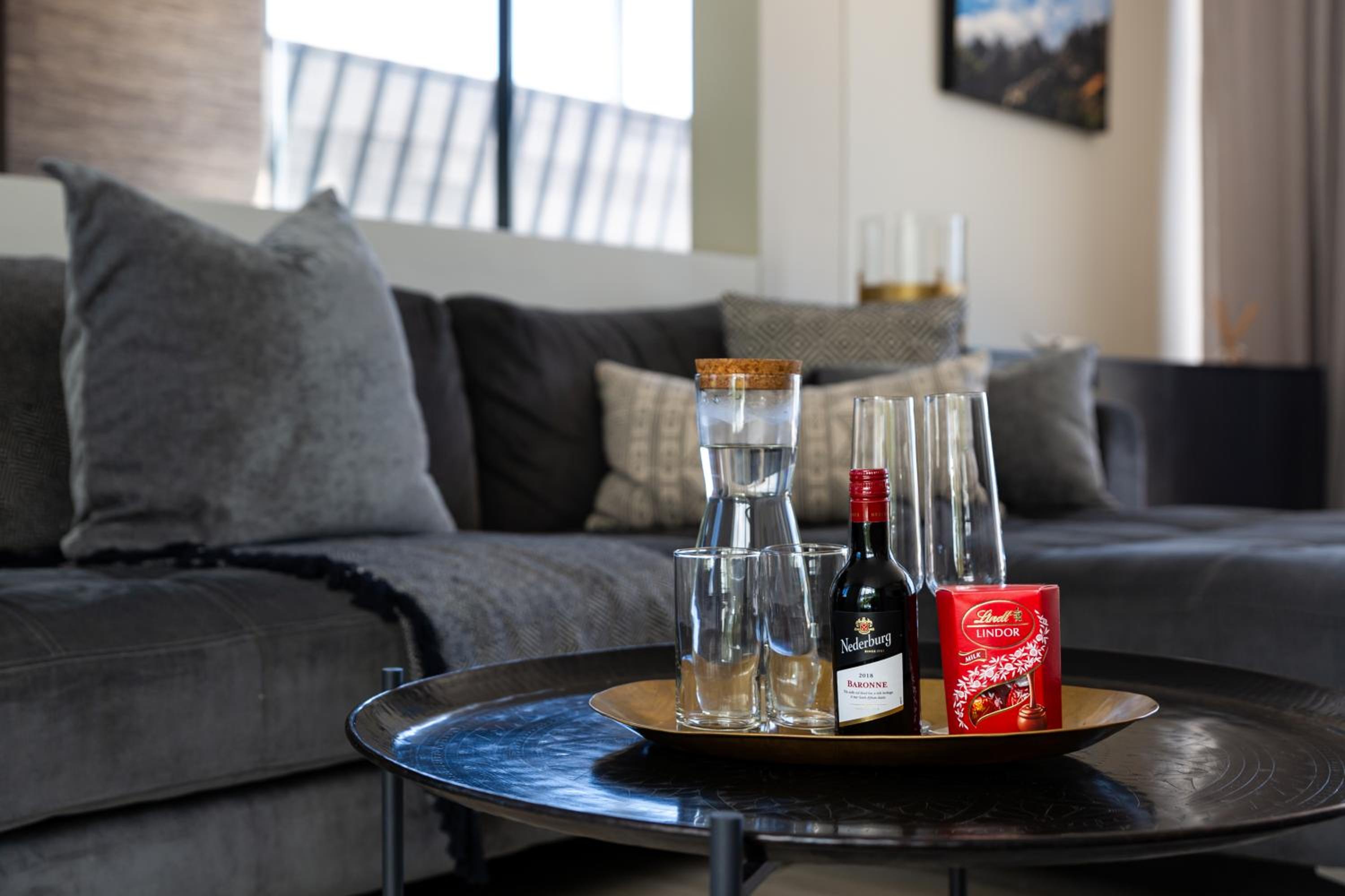 Penthouse Suite - Photo 11