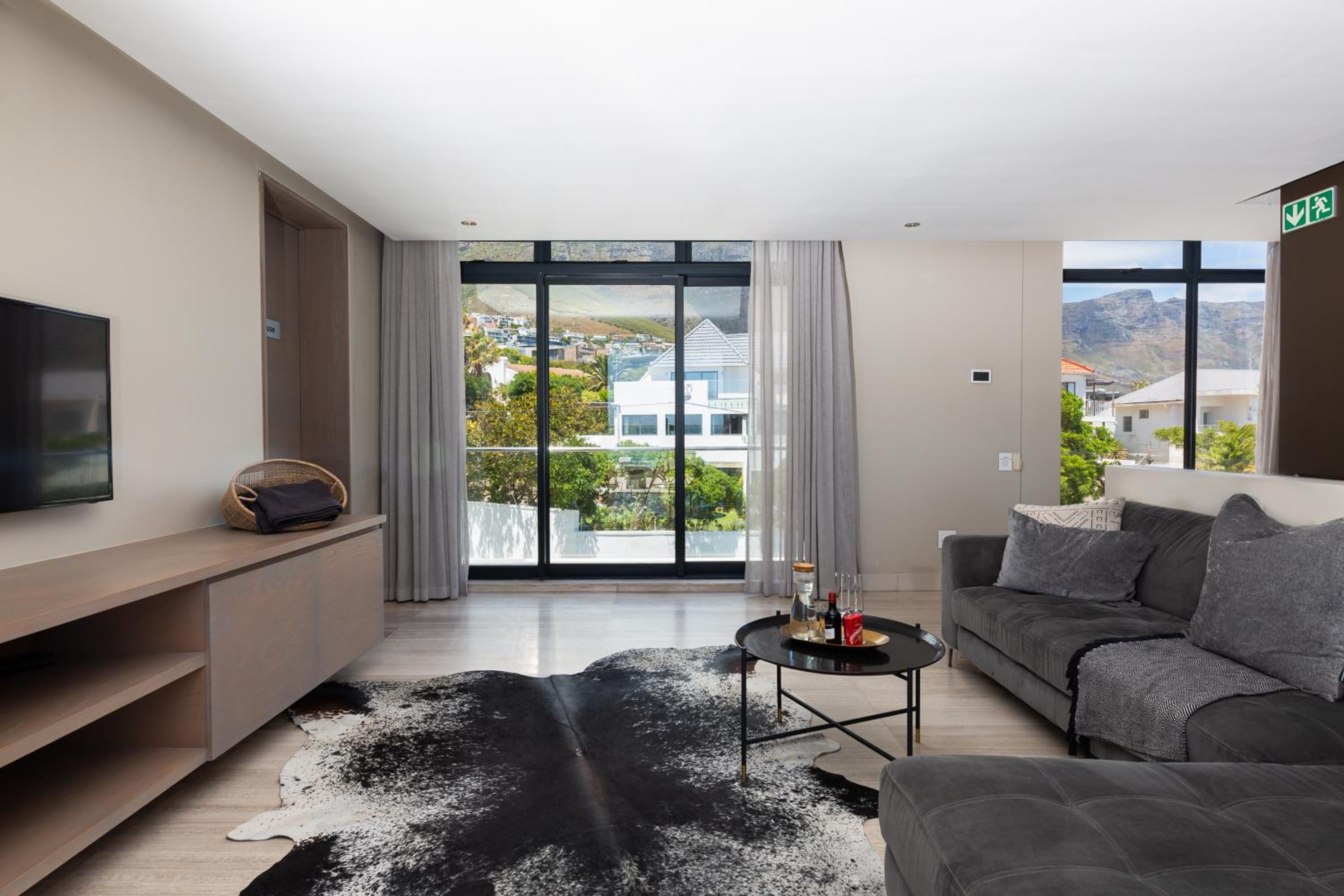 Penthouse Suite - Photo 12