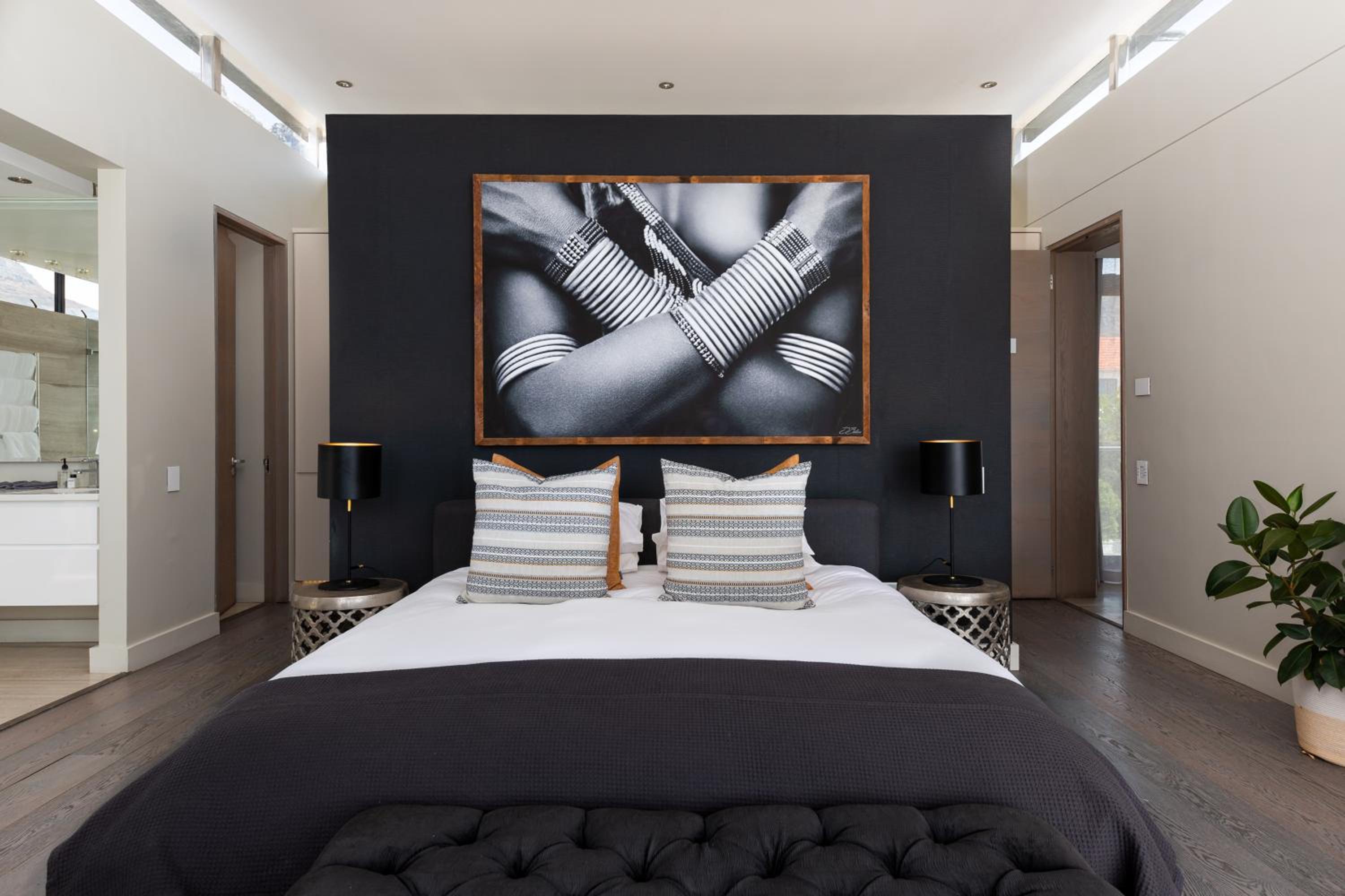 Penthouse Suite - Photo 1