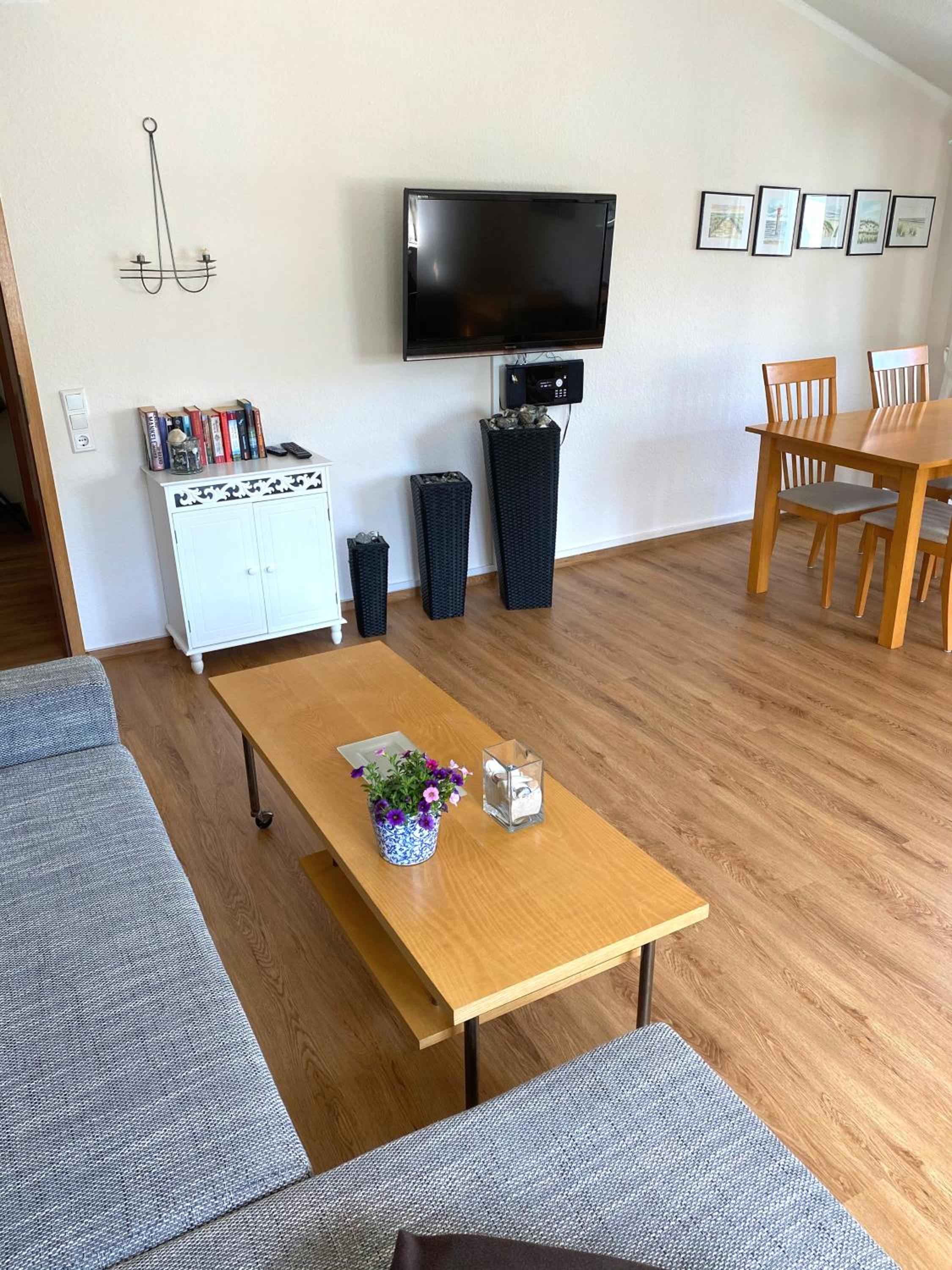 One-Bedroom Apartment with Sea View photo 1